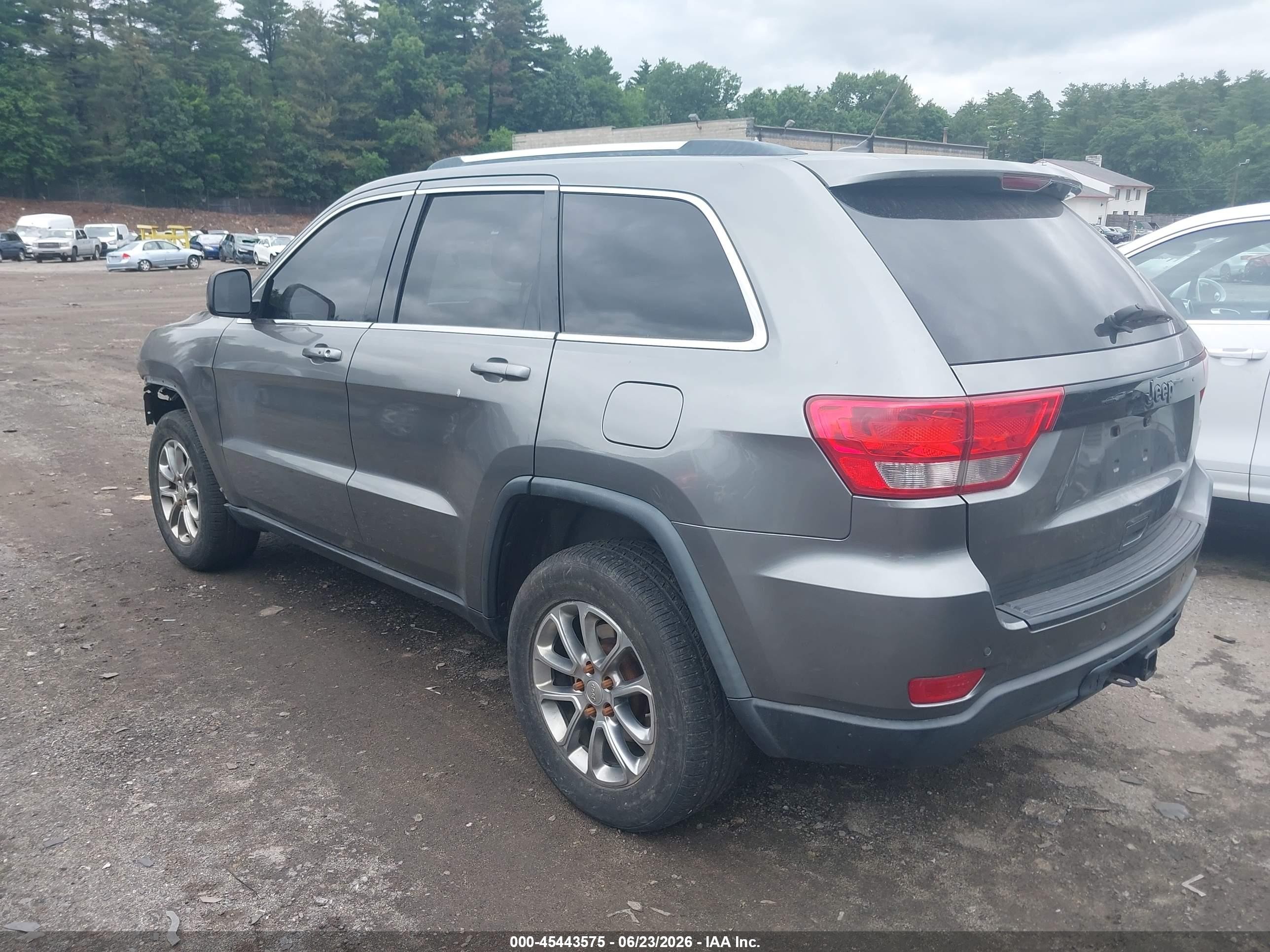2012 Jeep Grand Cherokee Laredo Серый vin: 1C4RJFAG2CC288030