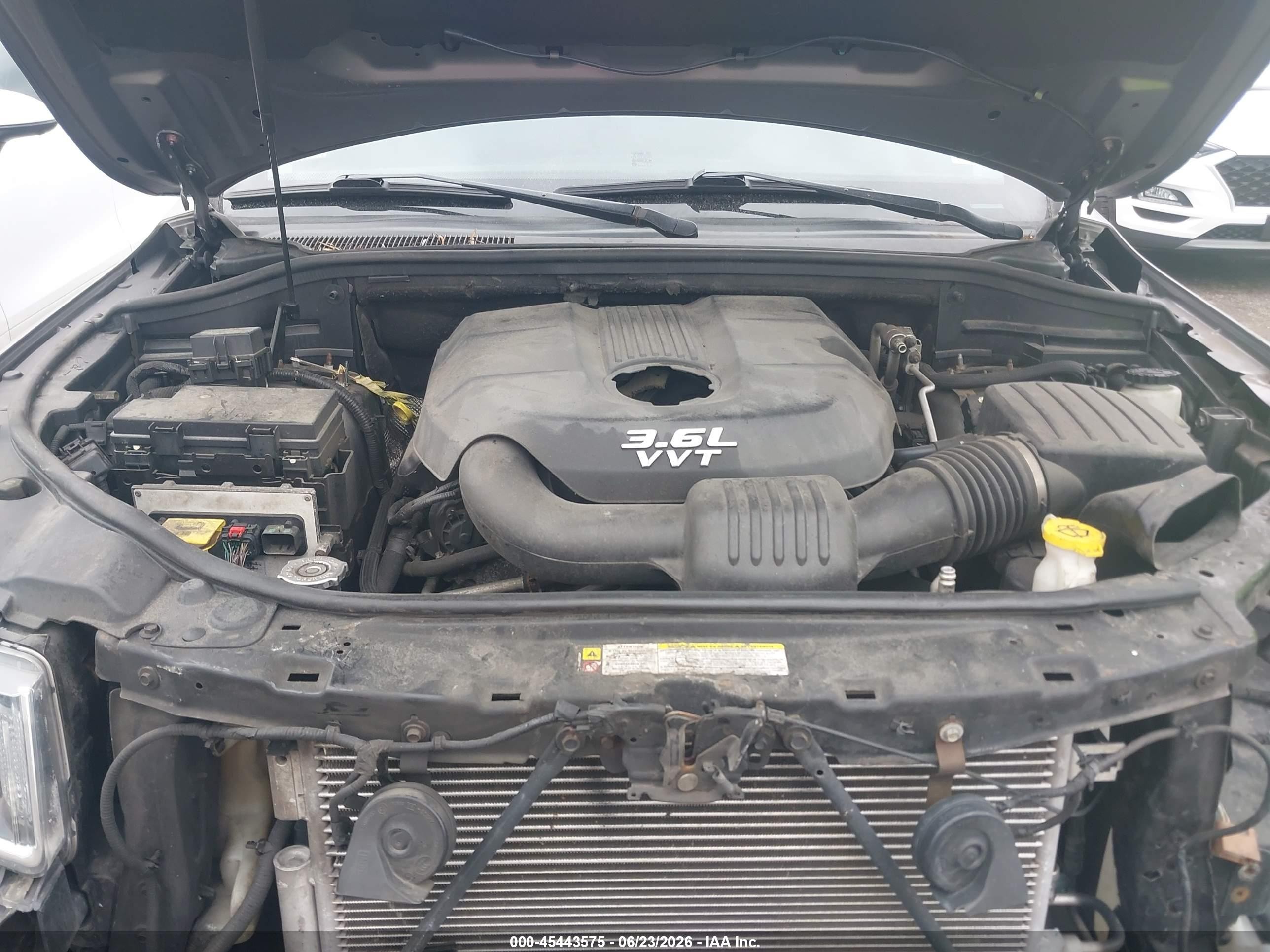 2012 Jeep Grand Cherokee Laredo Серый vin: 1C4RJFAG2CC288030