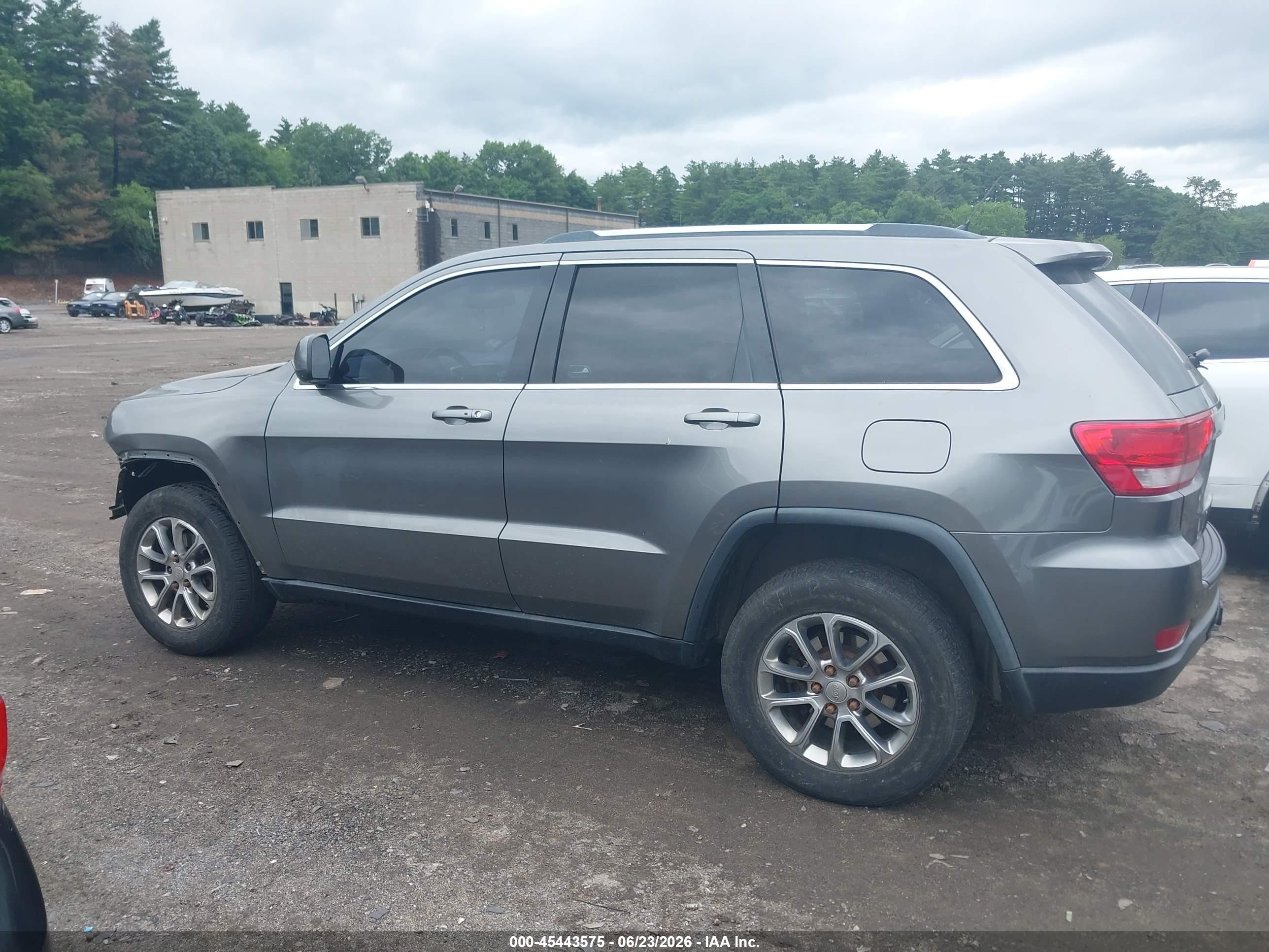 2012 Jeep Grand Cherokee Laredo Серый vin: 1C4RJFAG2CC288030