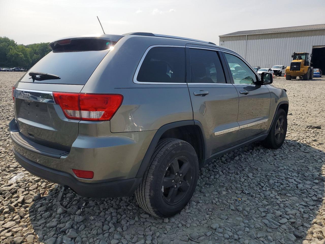 2012 Jeep Grand Cherokee Laredo Gray vin: 1C4RJFAG2CC292255
