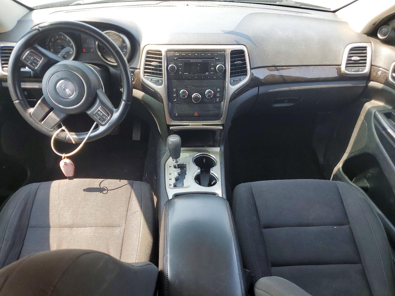 2012 Jeep Grand Cherokee Laredo Gray vin: 1C4RJFAG2CC292255