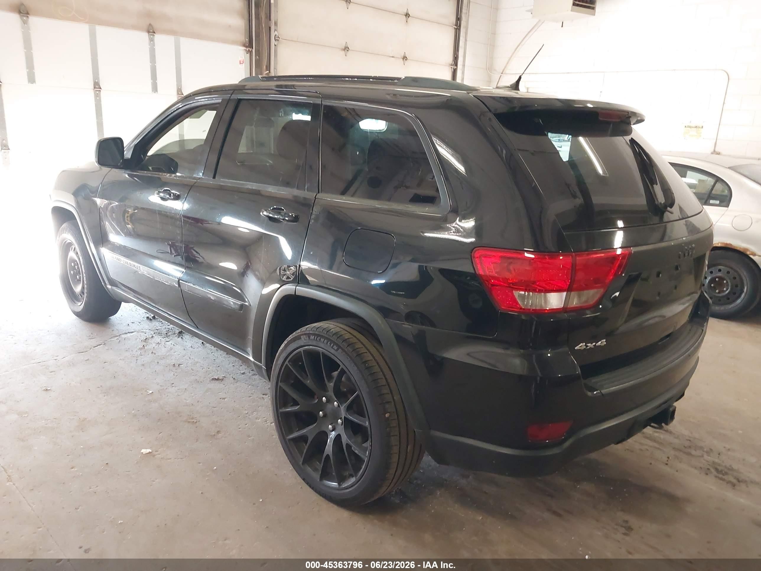 2012 Jeep Grand Cherokee Laredo Black vin: 1C4RJFAG2CC316411
