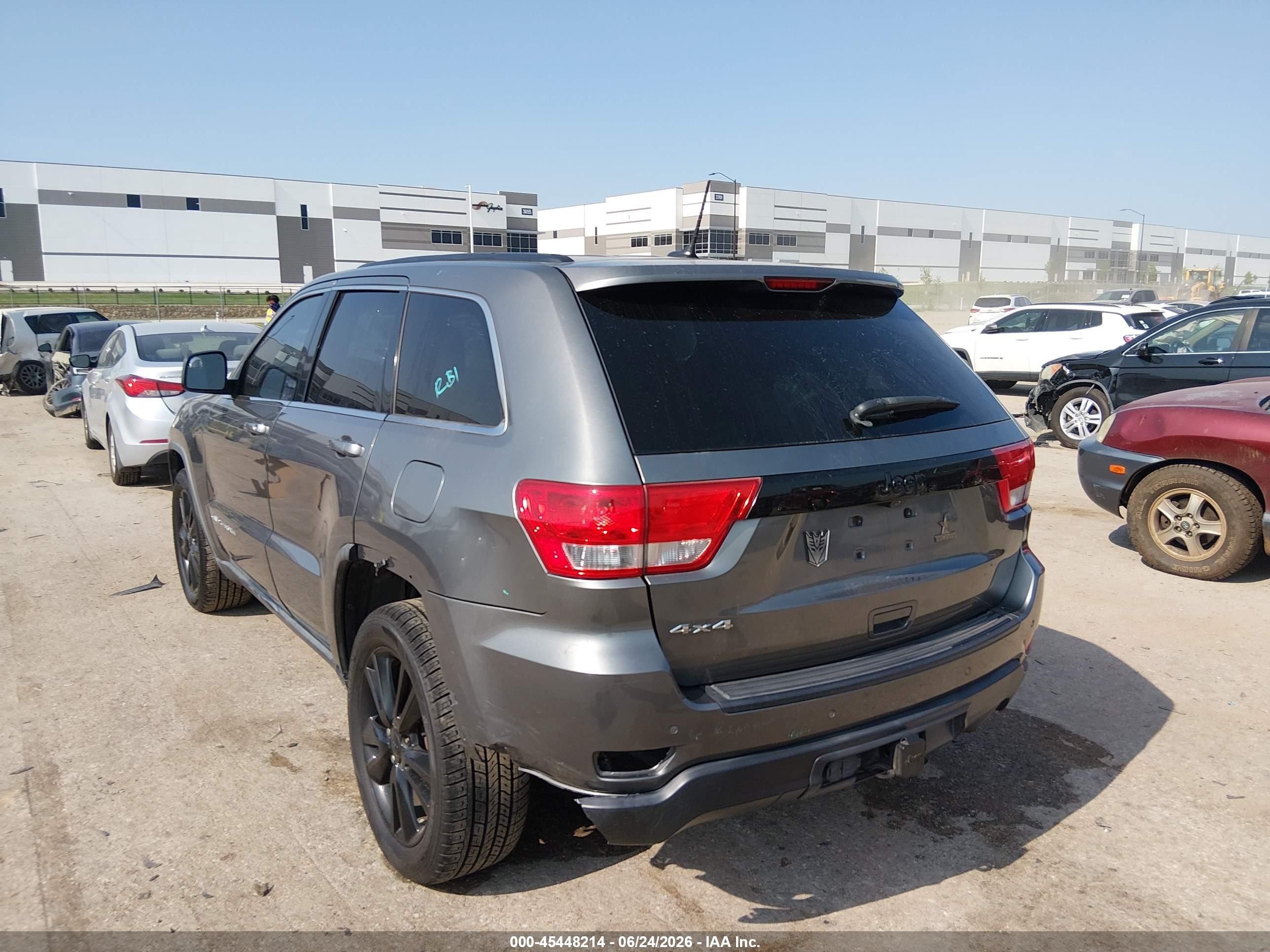 2012 Jeep Grand Cherokee Laredo Gray vin: 1C4RJFAG2CC329532