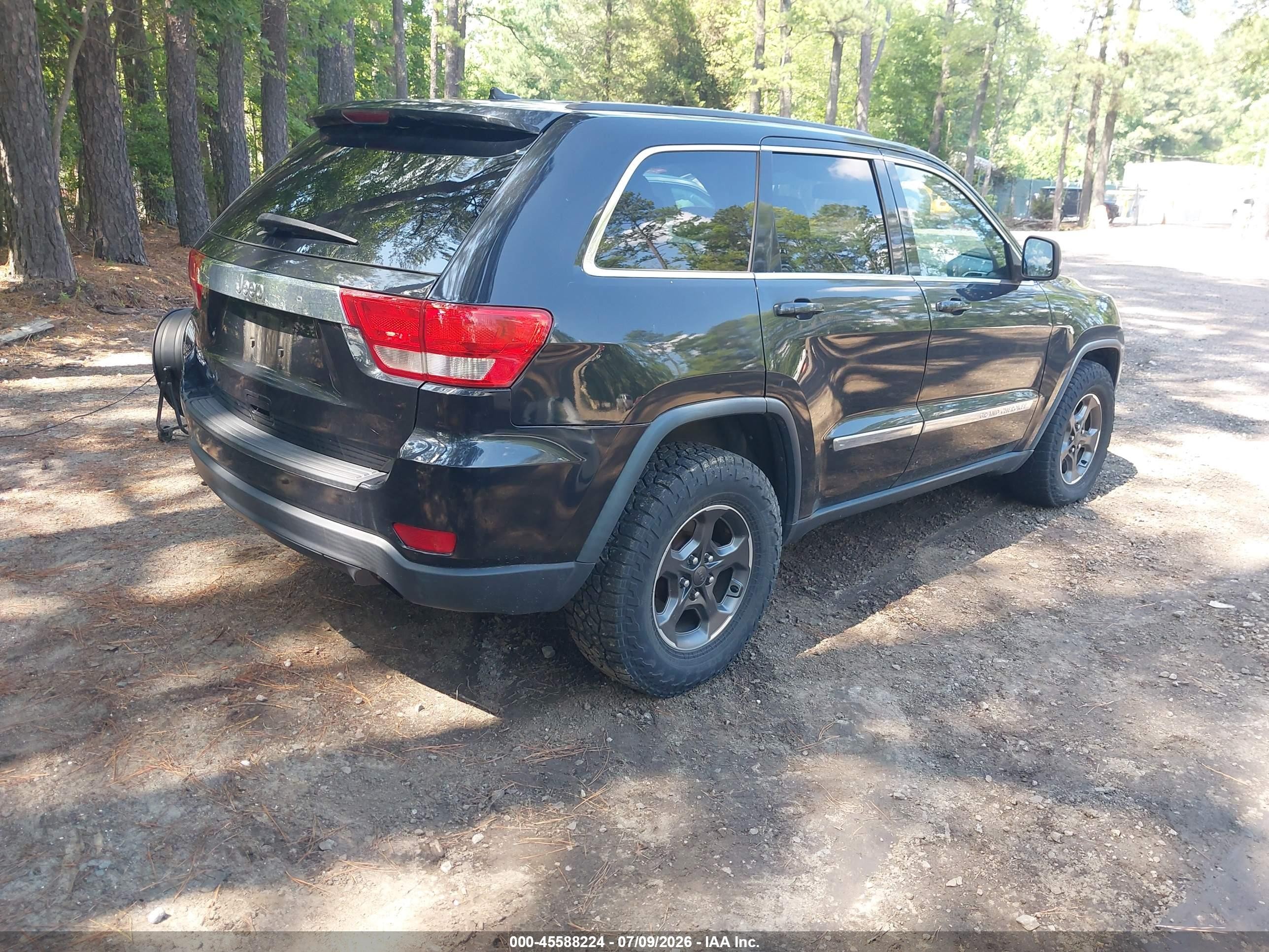 2012 Jeep Grand Cherokee Laredo Black vin: 1C4RJFAG2CC333273