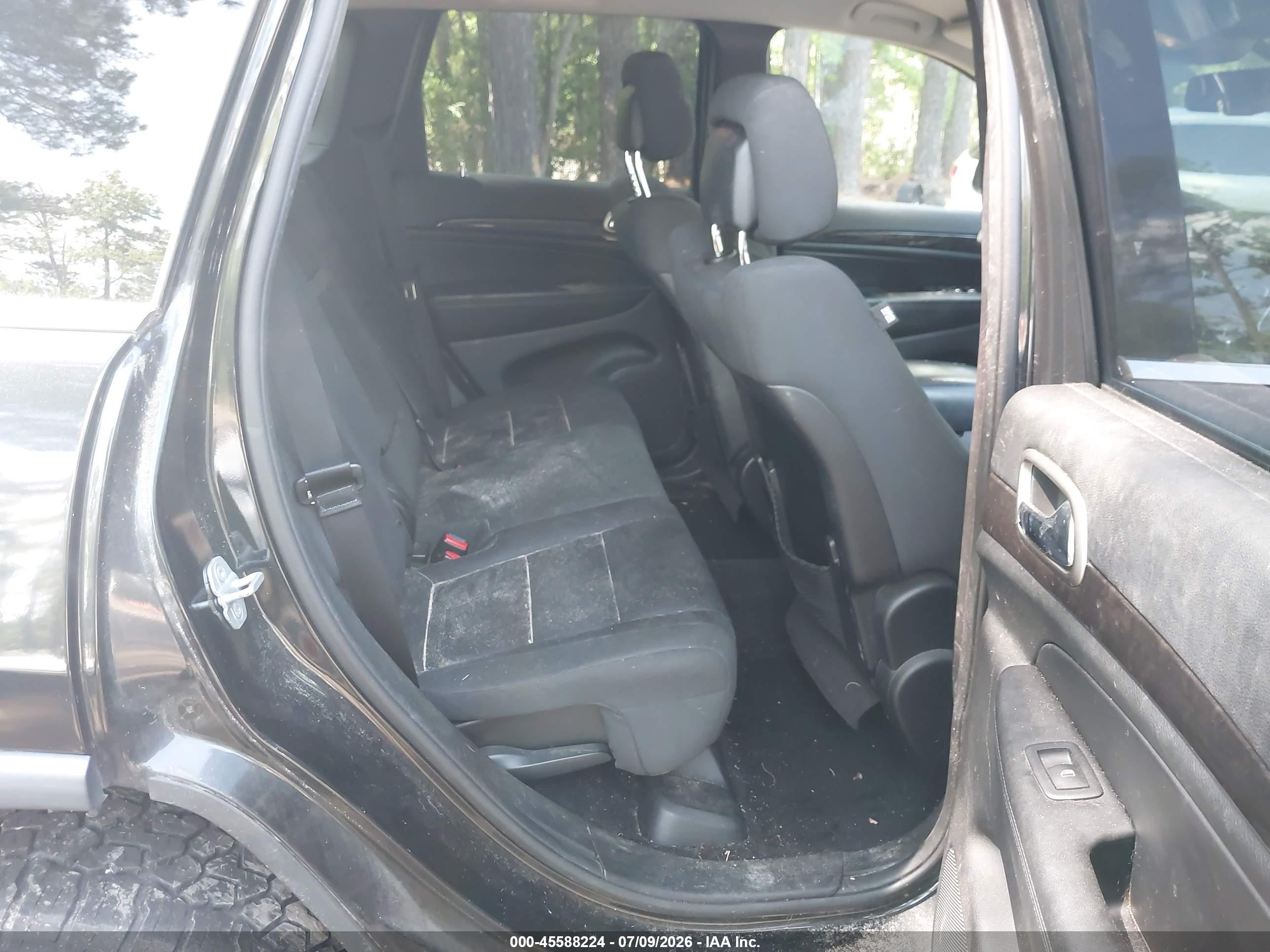 2012 Jeep Grand Cherokee Laredo Black vin: 1C4RJFAG2CC333273