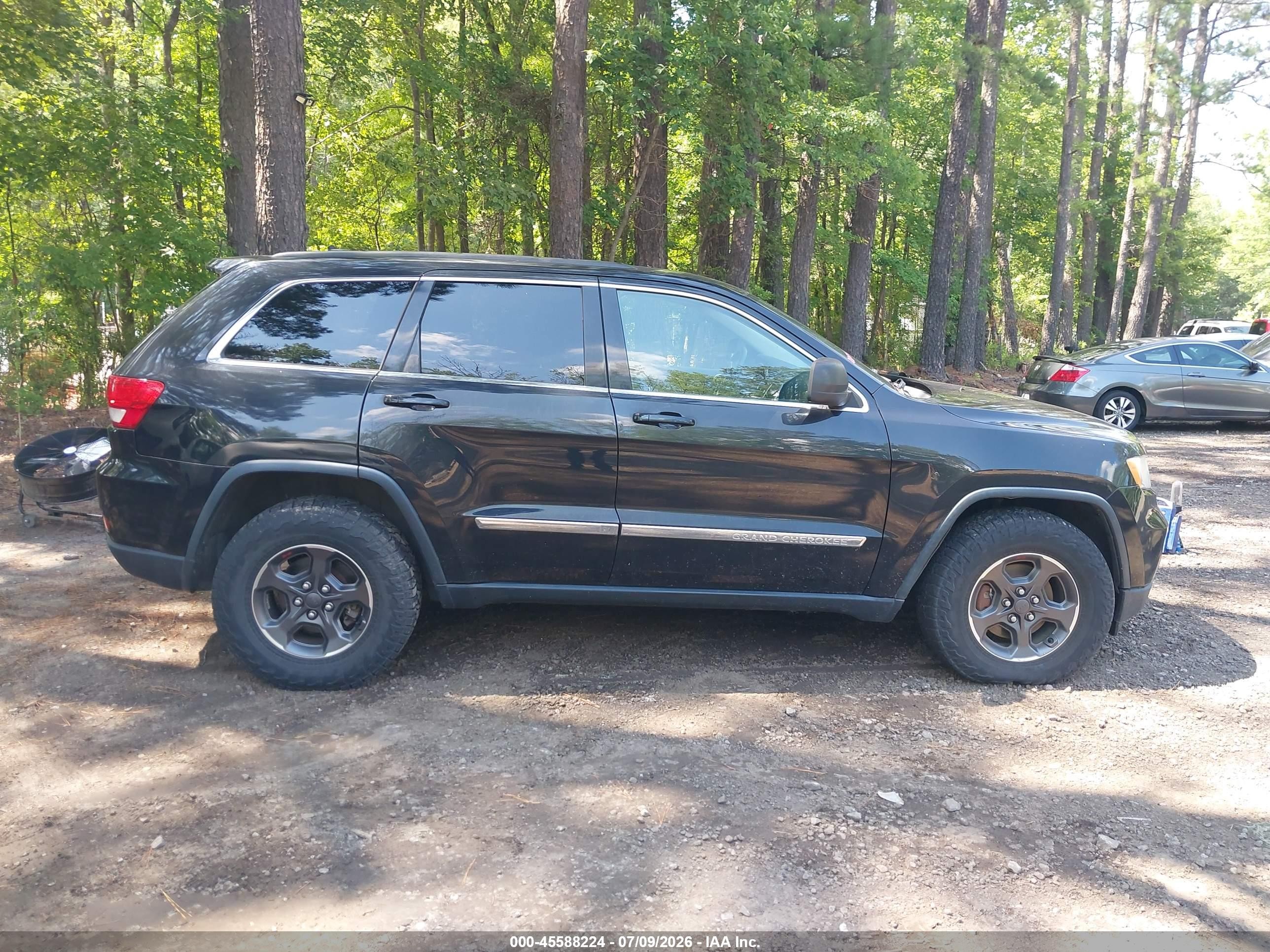 2012 Jeep Grand Cherokee Laredo Black vin: 1C4RJFAG2CC333273