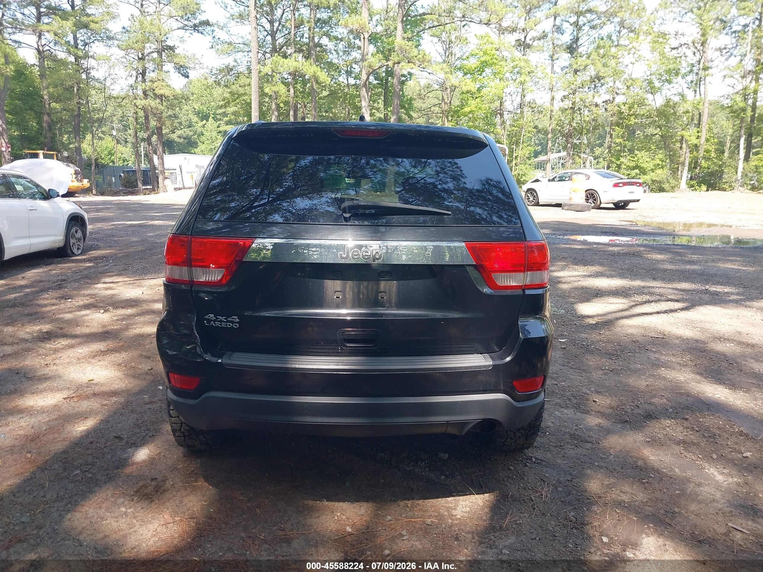 2012 Jeep Grand Cherokee Laredo Black vin: 1C4RJFAG2CC333273