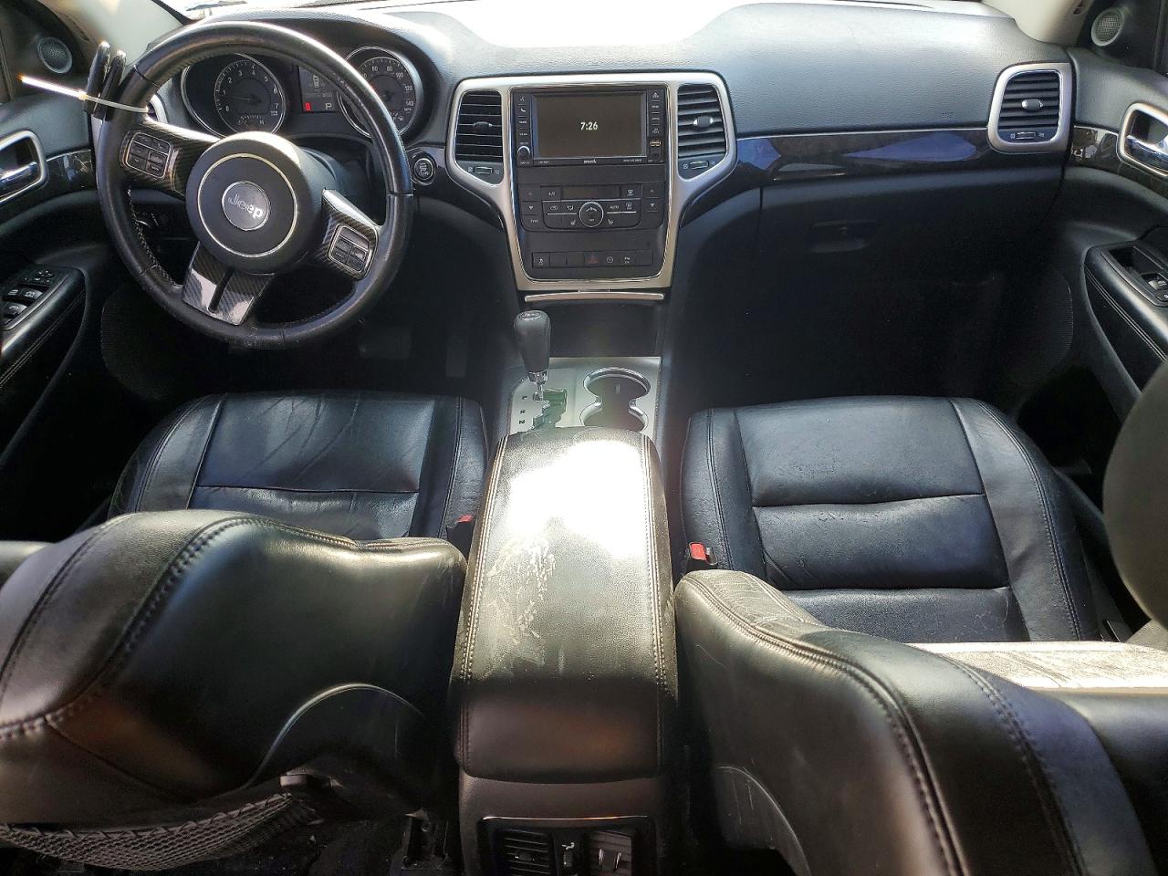 2012 Jeep Grand Cherokee Laredo White vin: 1C4RJFAG2CC353037