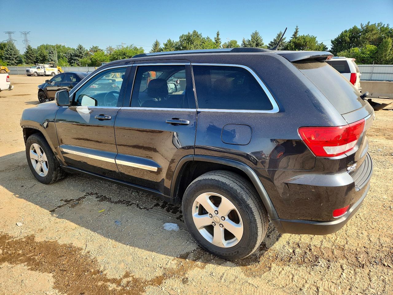 2013 Jeep Grand Cherokee Laredo Gray vin: 1C4RJFAG2DC502080