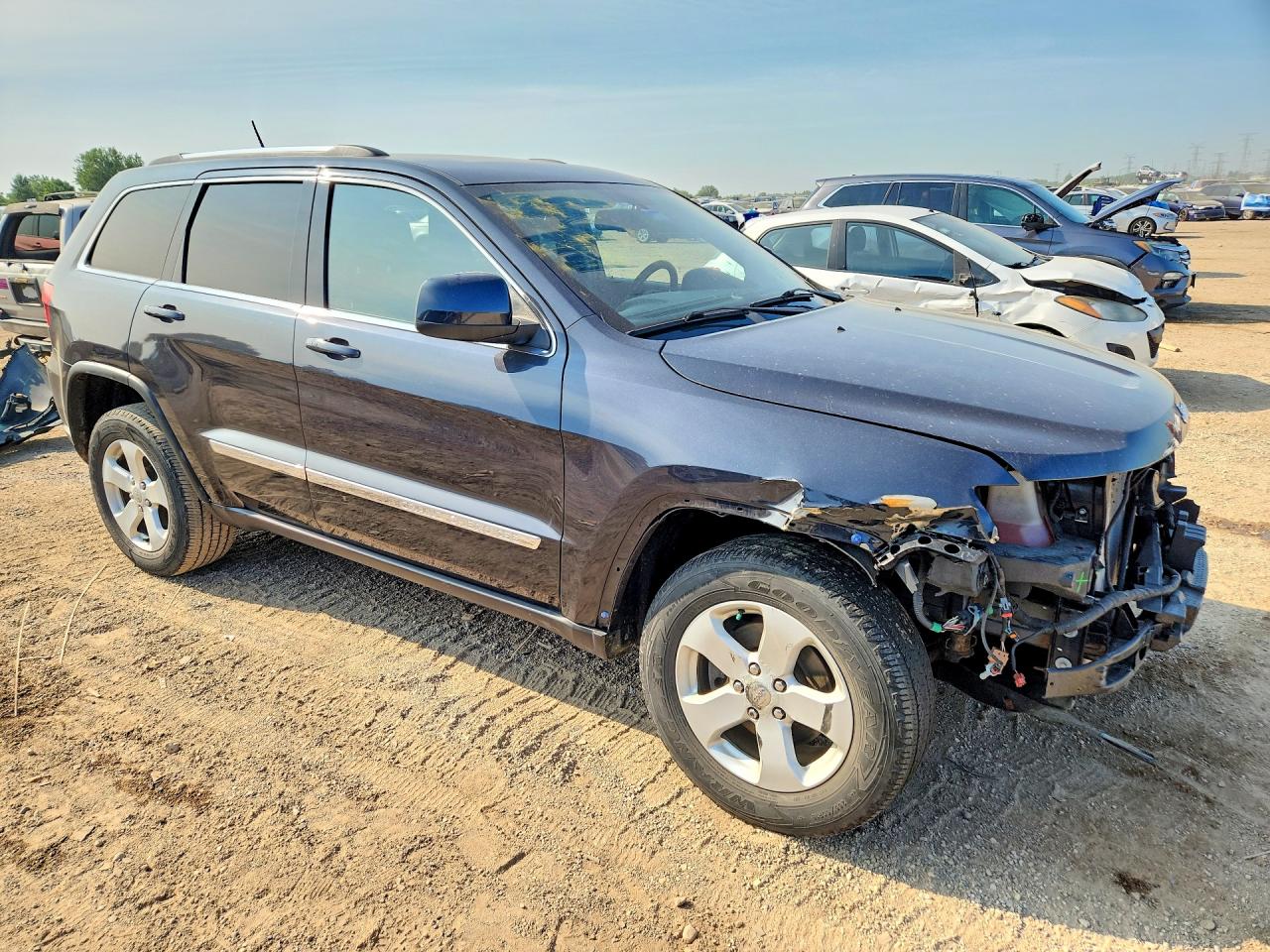 2013 Jeep Grand Cherokee Laredo Gray vin: 1C4RJFAG2DC502080