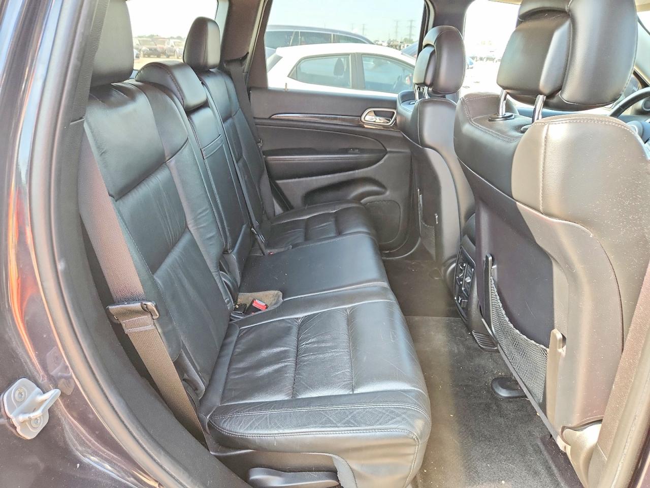 2013 Jeep Grand Cherokee Laredo Gray vin: 1C4RJFAG2DC502080