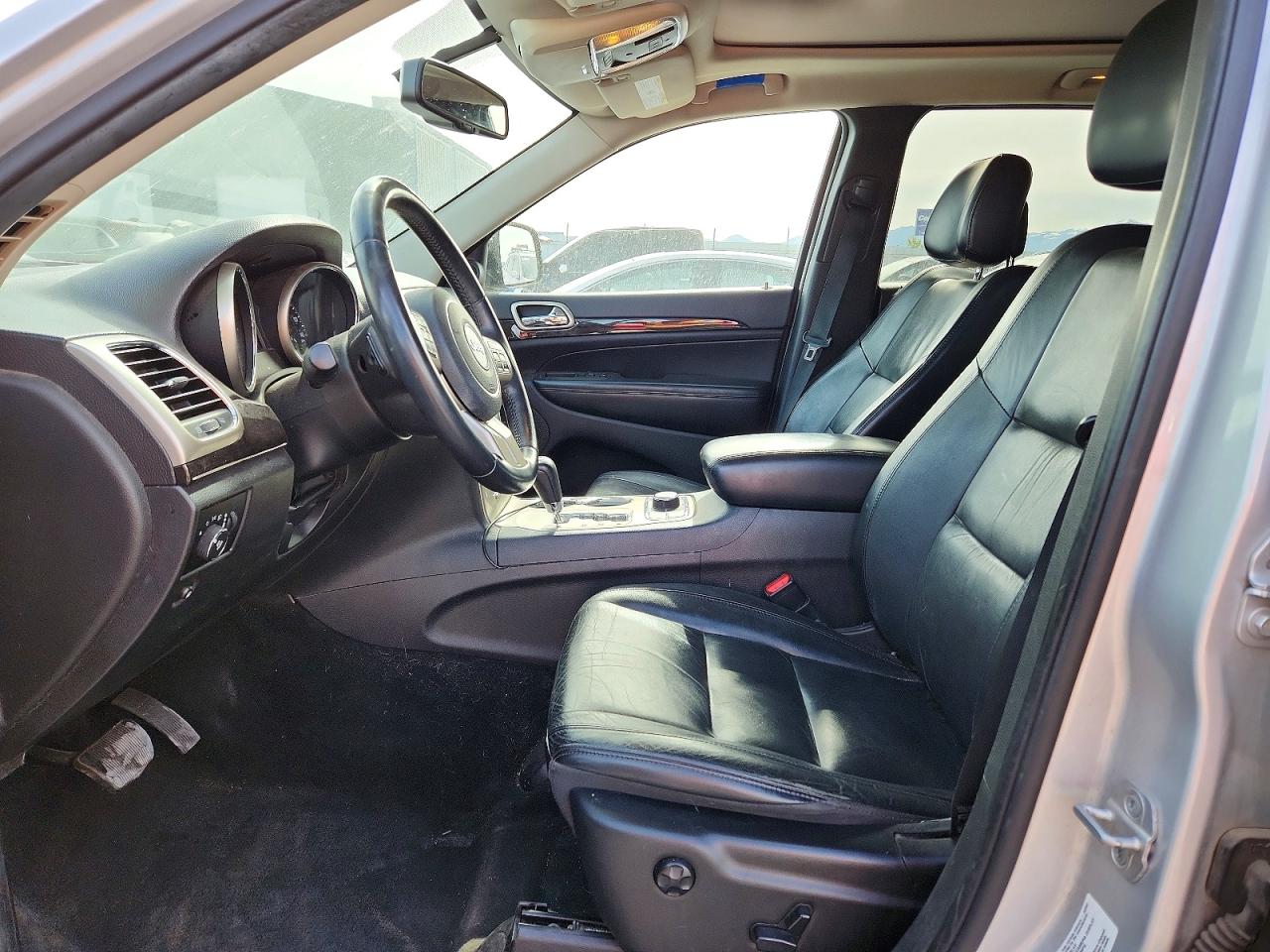 2013 Jeep Grand Cherokee Laredo Silver vin: 1C4RJFAG2DC502287
