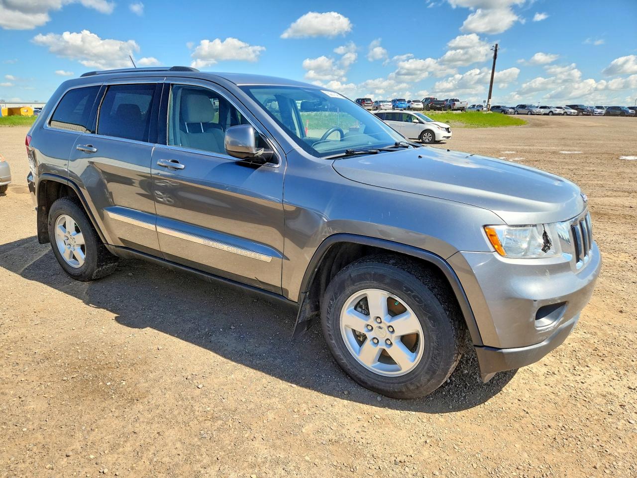 2013 Jeep Grand Cherokee Laredo Gray vin: 1C4RJFAG2DC520188
