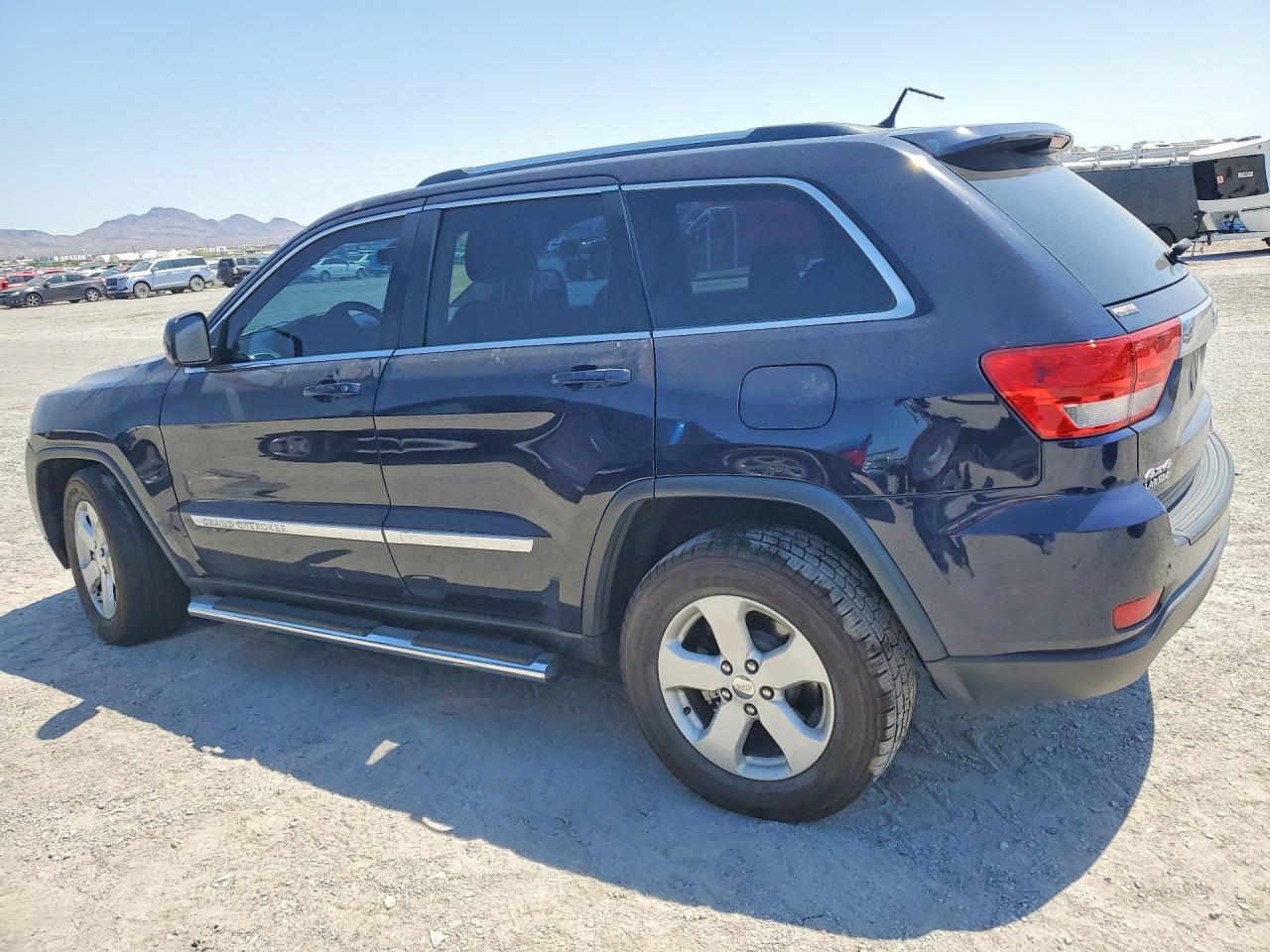 2013 Jeep Grand Cherokee Laredo Синий vin: 1C4RJFAG2DC548184