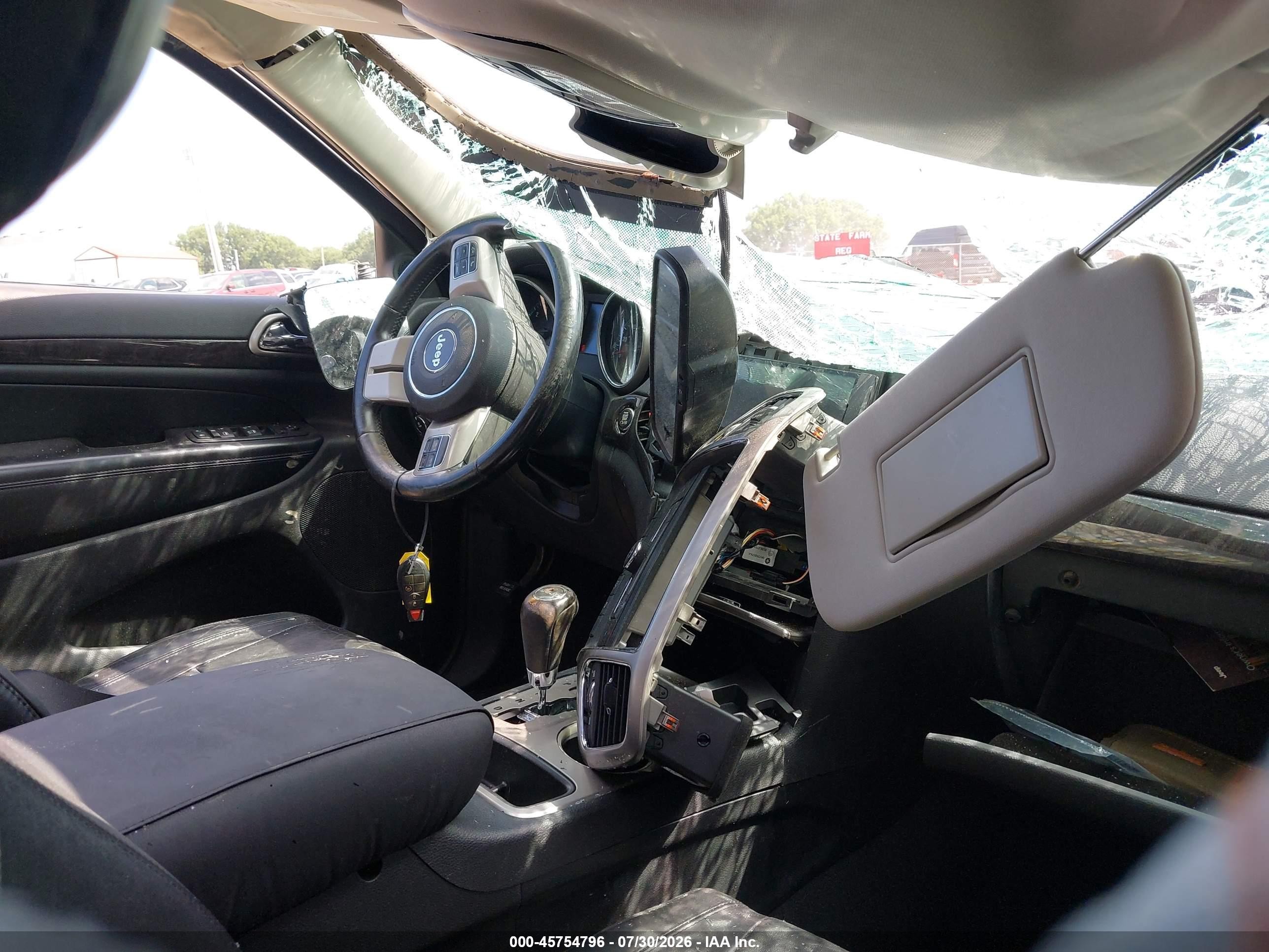 2013 Jeep Grand Cherokee Laredo Black vin: 1C4RJFAG2DC560738