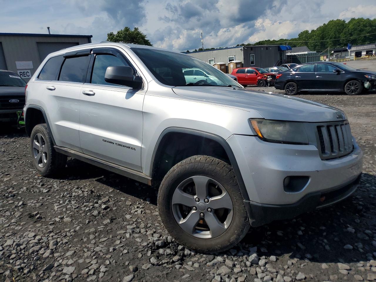 2013 Jeep Grand Cherokee Laredo Silver vin: 1C4RJFAG2DC576079