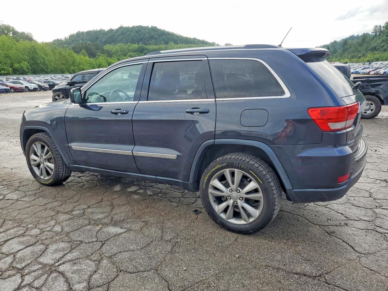 2013 Jeep Grand Cherokee Laredo Charcoal vin: 1C4RJFAG2DC599779