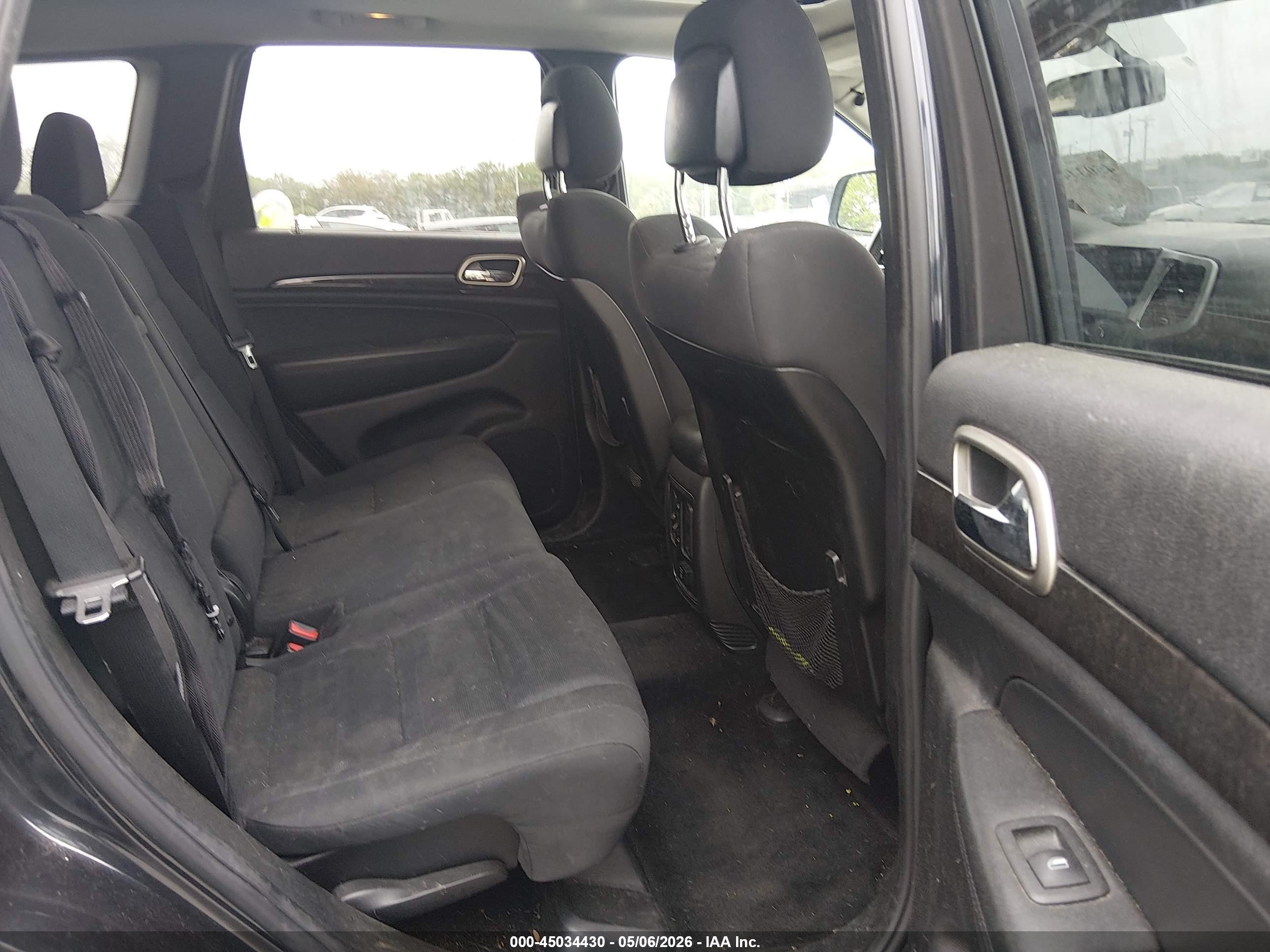 2013 Jeep Grand Cherokee Laredo Black vin: 1C4RJFAG2DC633204