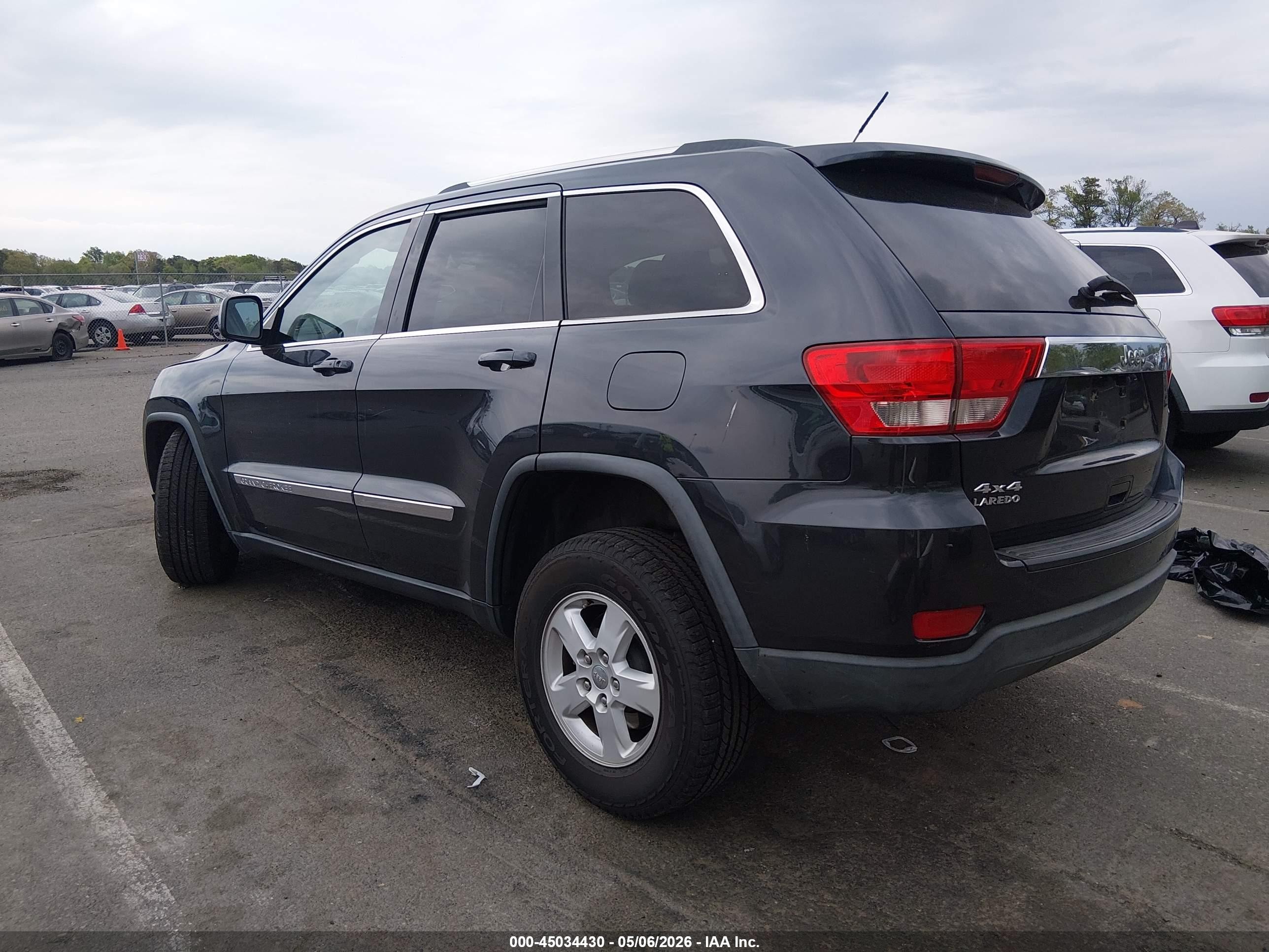 2013 Jeep Grand Cherokee Laredo Black vin: 1C4RJFAG2DC633204
