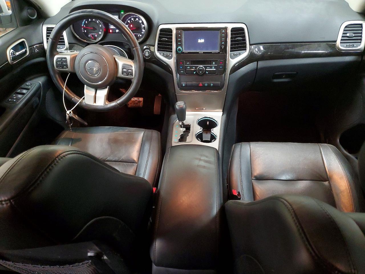 2013 Jeep Grand Cherokee Laredo White vin: 1C4RJFAG2DC649676