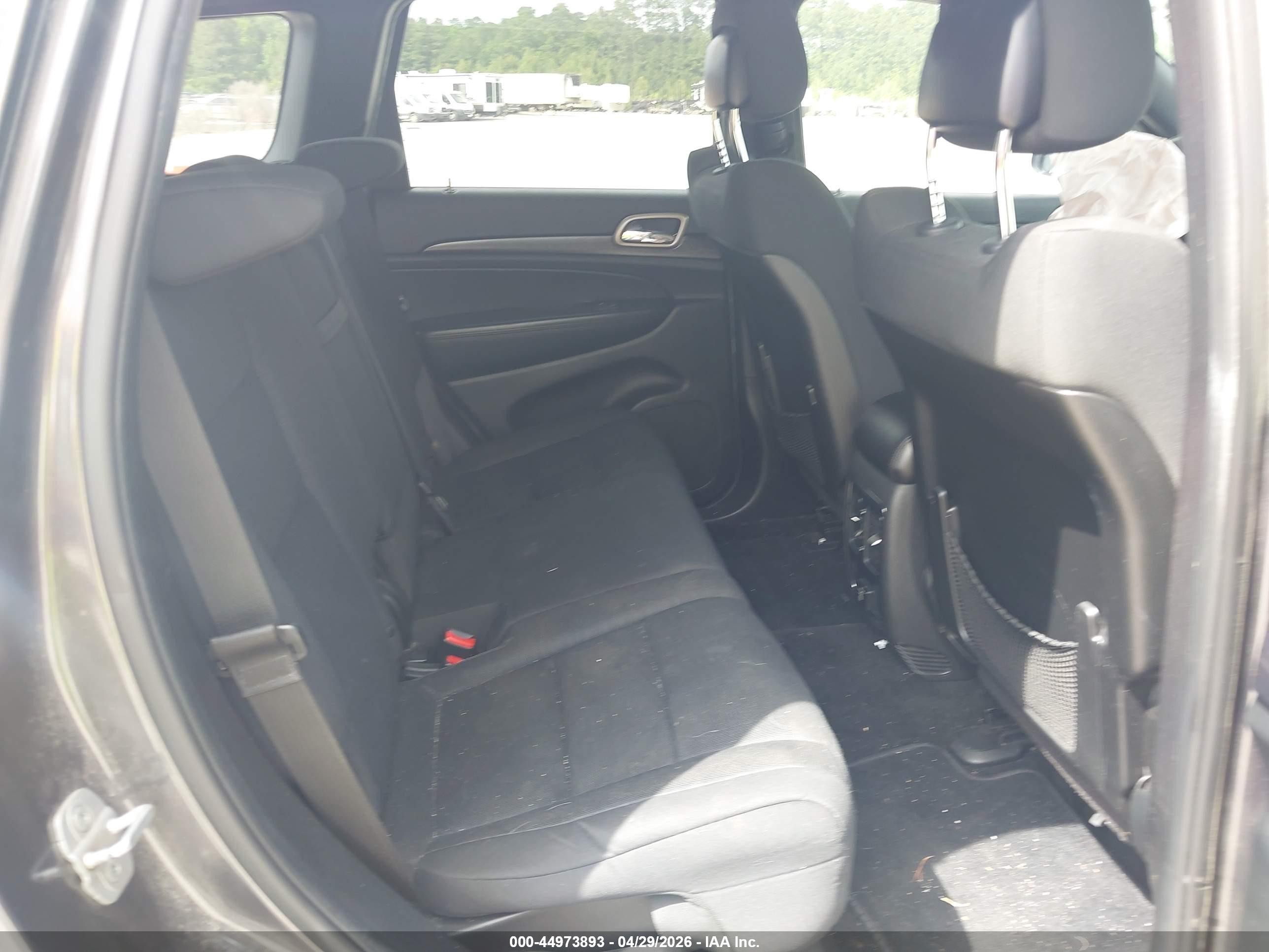 2014 Jeep Grand Cherokee Laredo Gray vin: 1C4RJFAG2EC134730