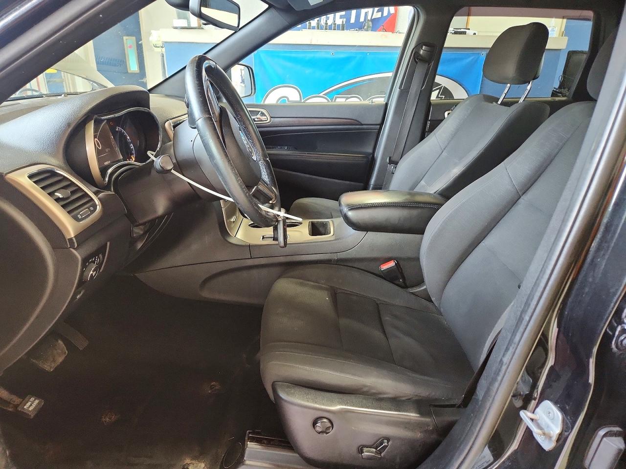 2014 Jeep Grand Cherokee Laredo Угольный vin: 1C4RJFAG2EC194099