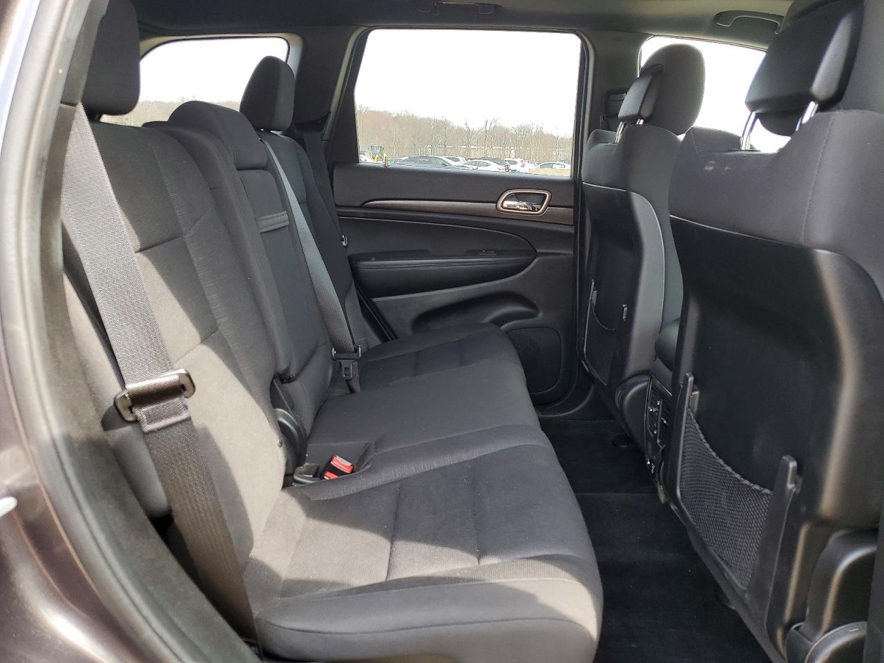 2014 Jeep Grand Cherokee Laredo Gray vin: 1C4RJFAG2EC219647