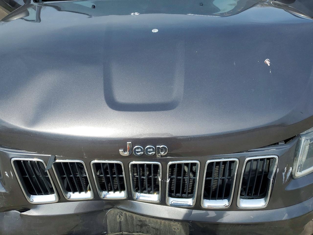 2014 Jeep Grand Cherokee Laredo Gray vin: 1C4RJFAG2EC219647