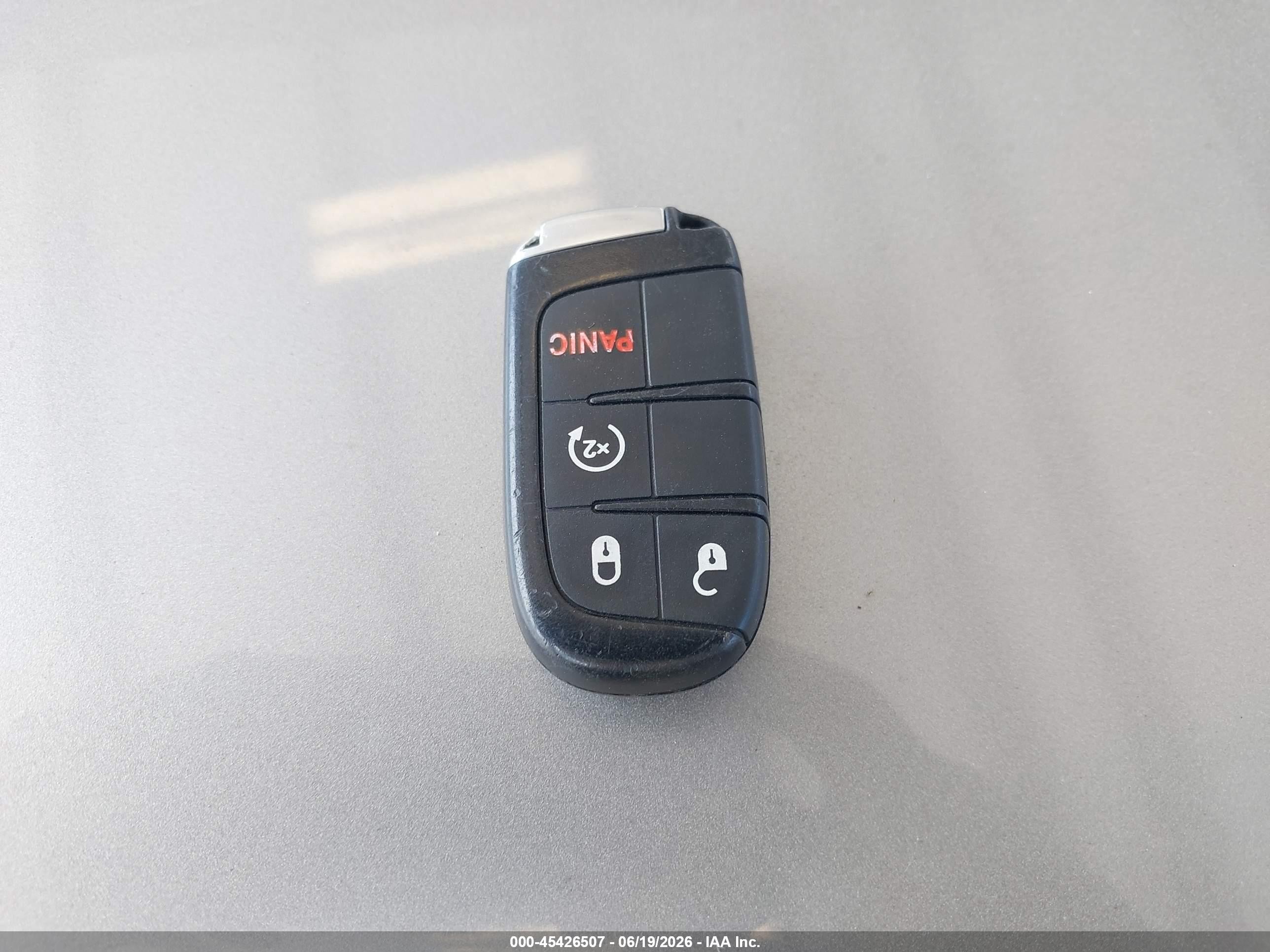 2014 Jeep Grand Cherokee Laredo Silver vin: 1C4RJFAG2EC341067
