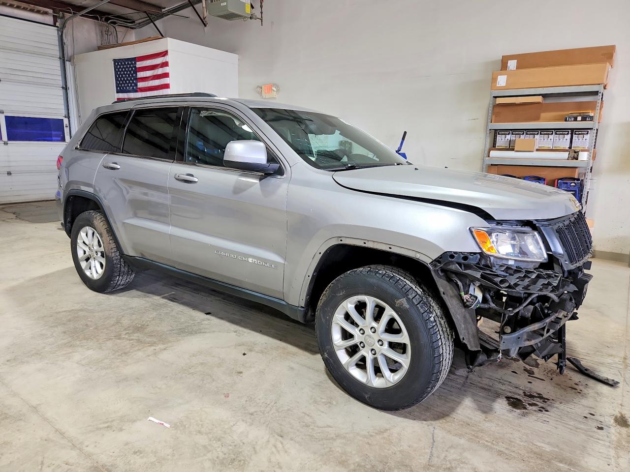 2014 Jeep Grand Cherokee Laredo Silver vin: 1C4RJFAG2EC430041