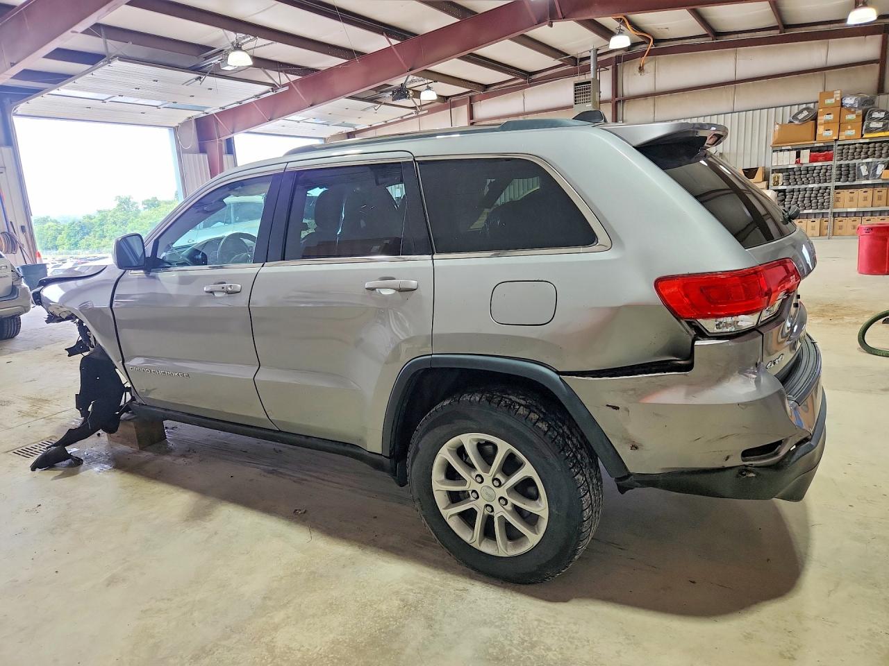 2014 Jeep Grand Cherokee Laredo Silver vin: 1C4RJFAG2EC430041