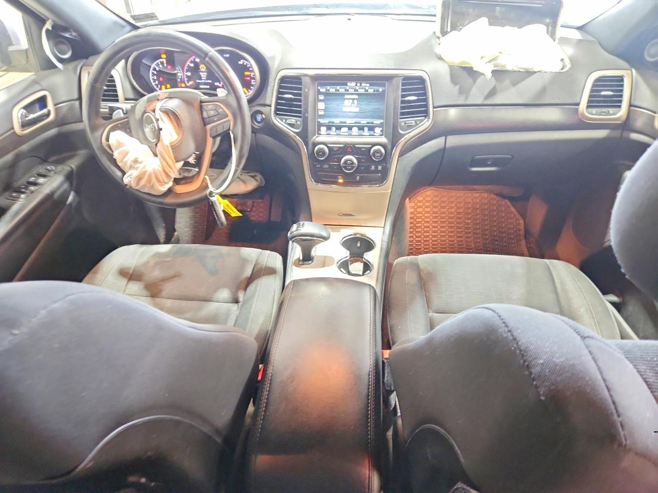 2014 Jeep Grand Cherokee Laredo Silver vin: 1C4RJFAG2EC430041