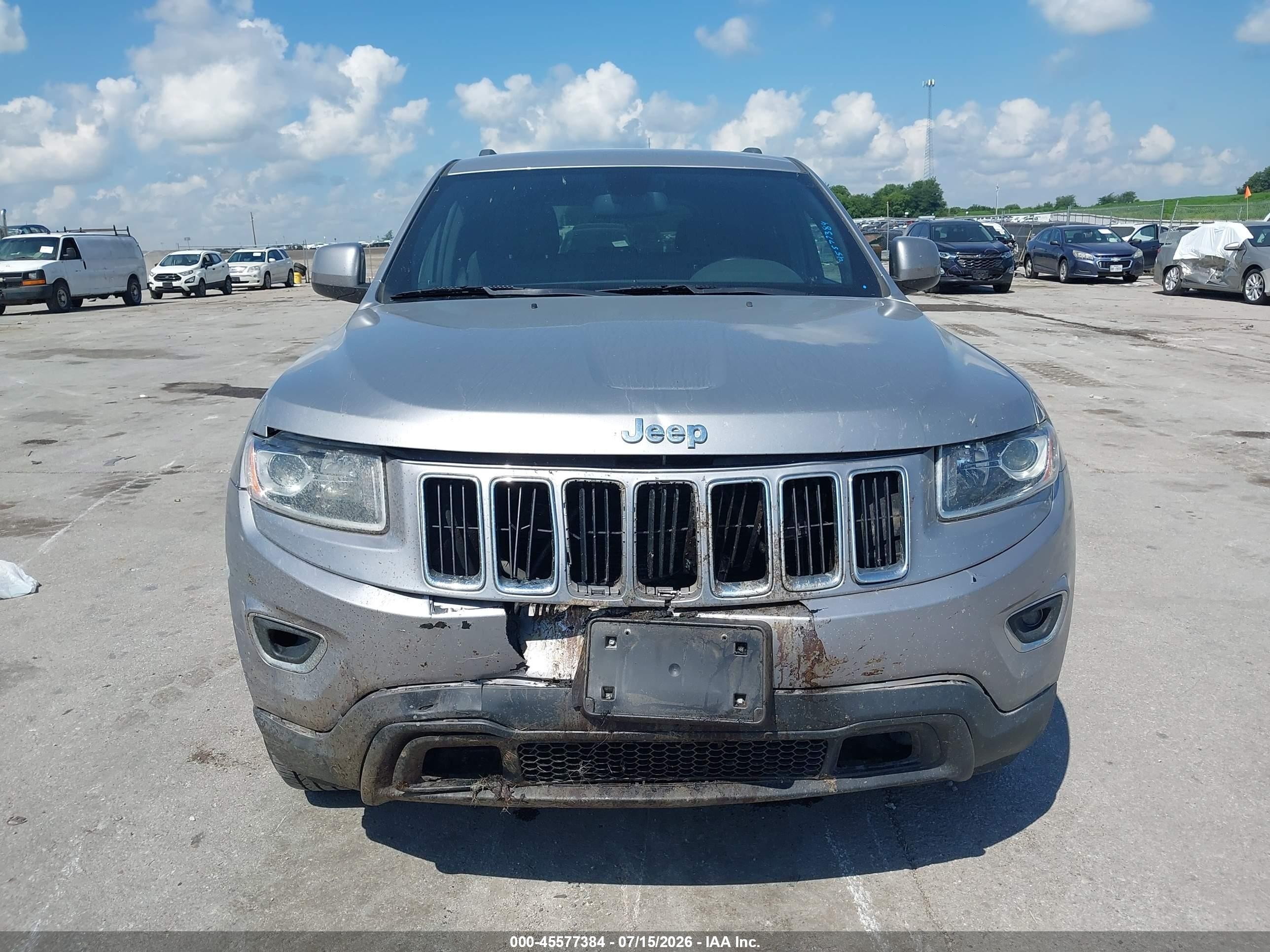 2014 Jeep Grand Cherokee Laredo Silver vin: 1C4RJFAG2EC472029