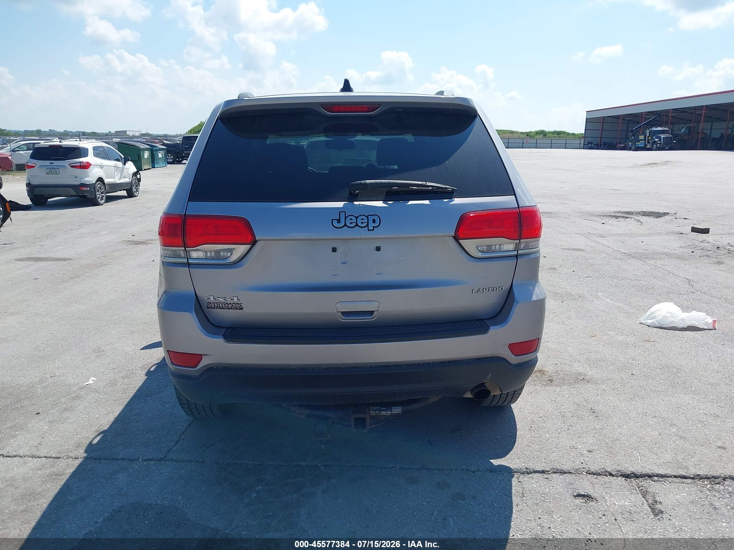 2014 Jeep Grand Cherokee Laredo Silver vin: 1C4RJFAG2EC472029