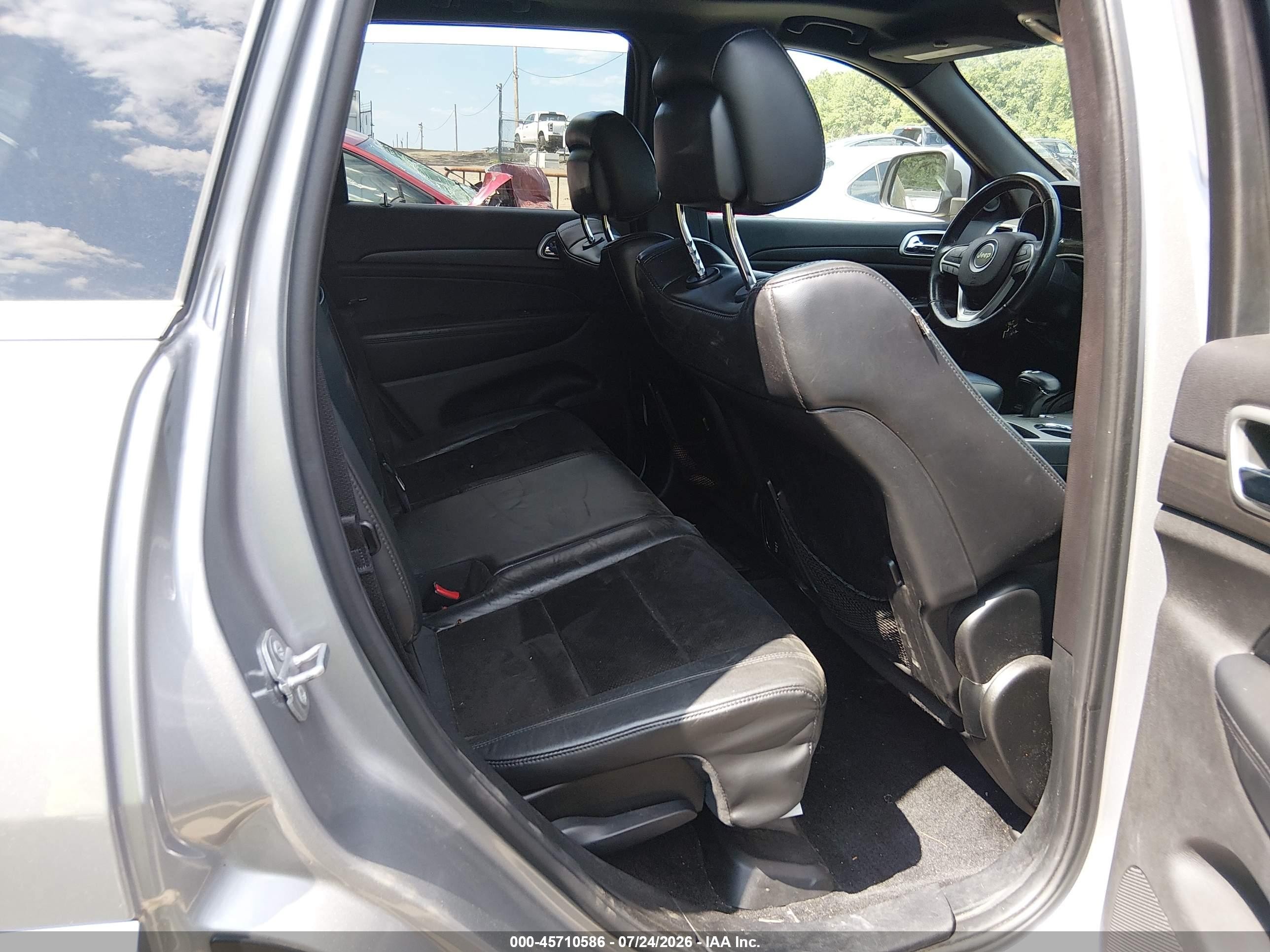 2015 Jeep Grand Cherokee Altitude Silver vin: 1C4RJFAG2FC122014
