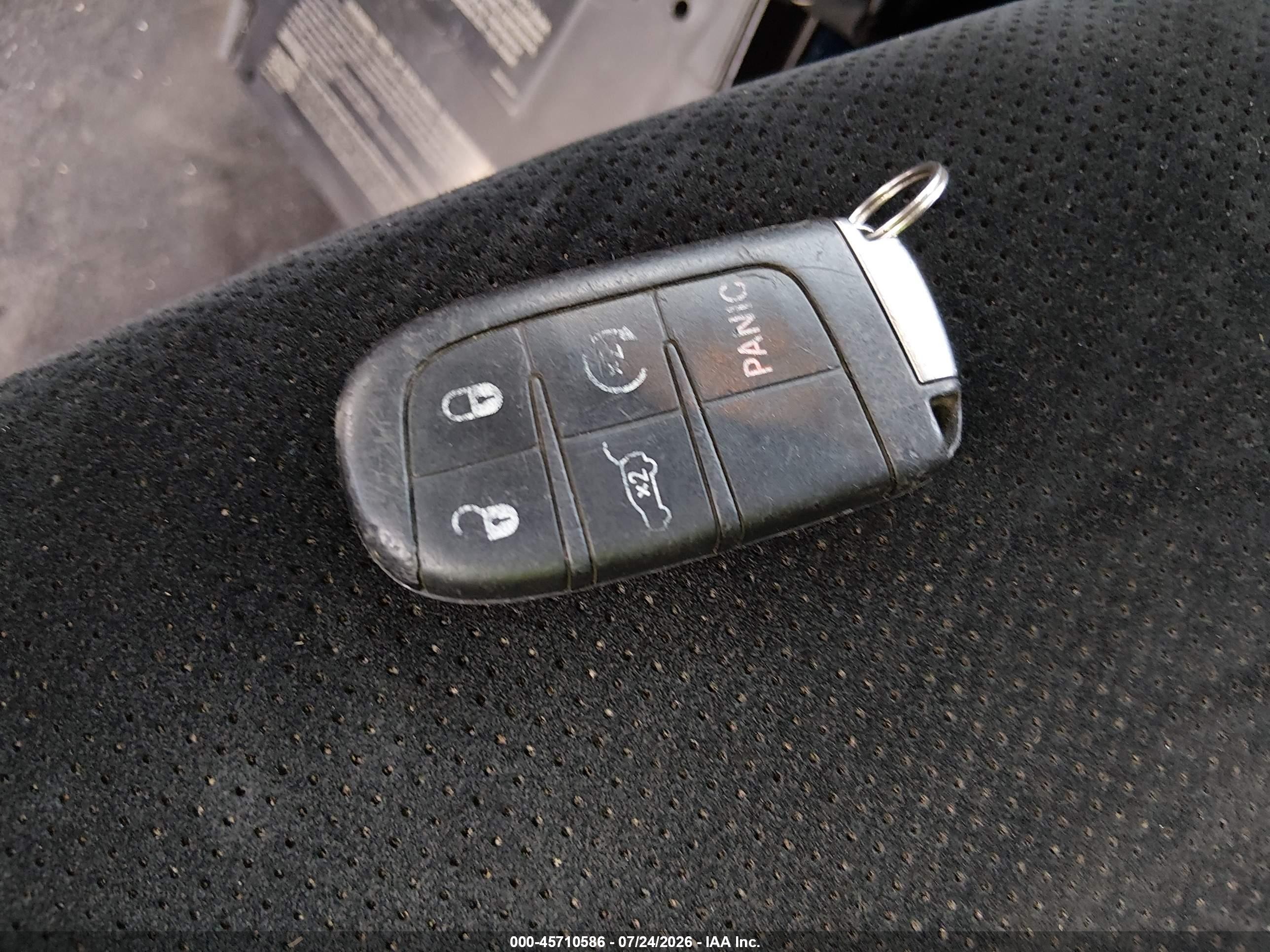 2015 Jeep Grand Cherokee Altitude Silver vin: 1C4RJFAG2FC122014