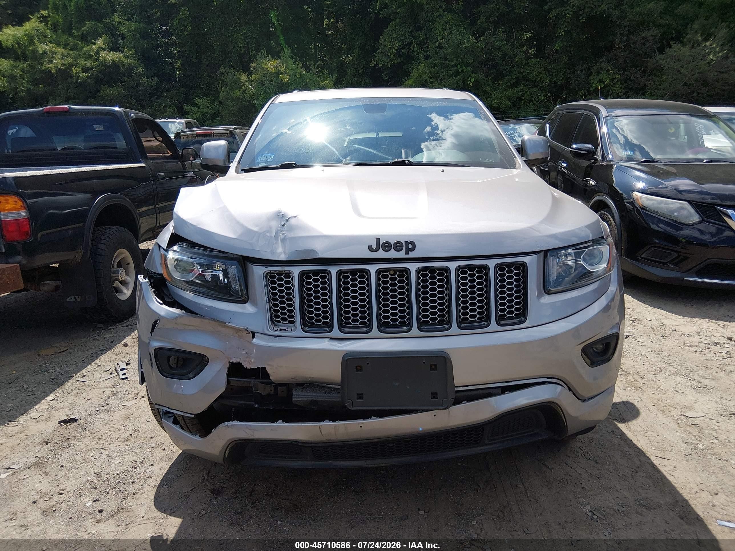 2015 Jeep Grand Cherokee Altitude Silver vin: 1C4RJFAG2FC122014
