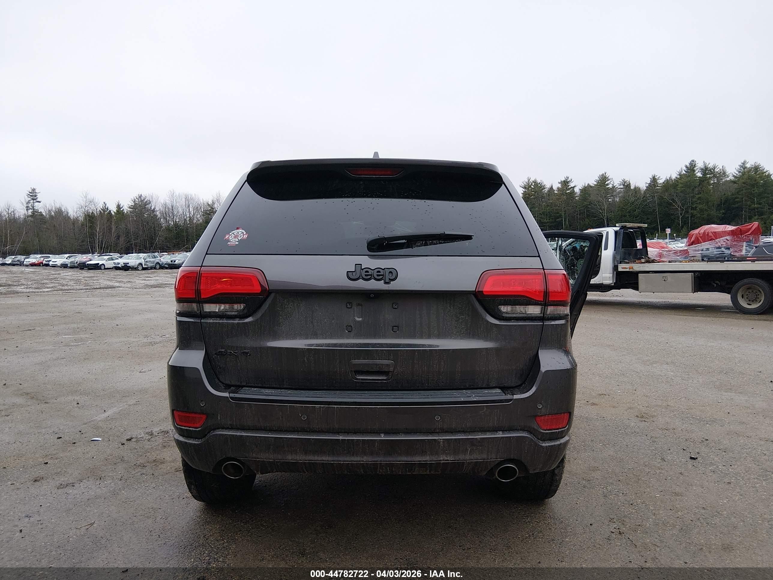 2015 Jeep Grand Cherokee Altitude Gray vin: 1C4RJFAG2FC196033