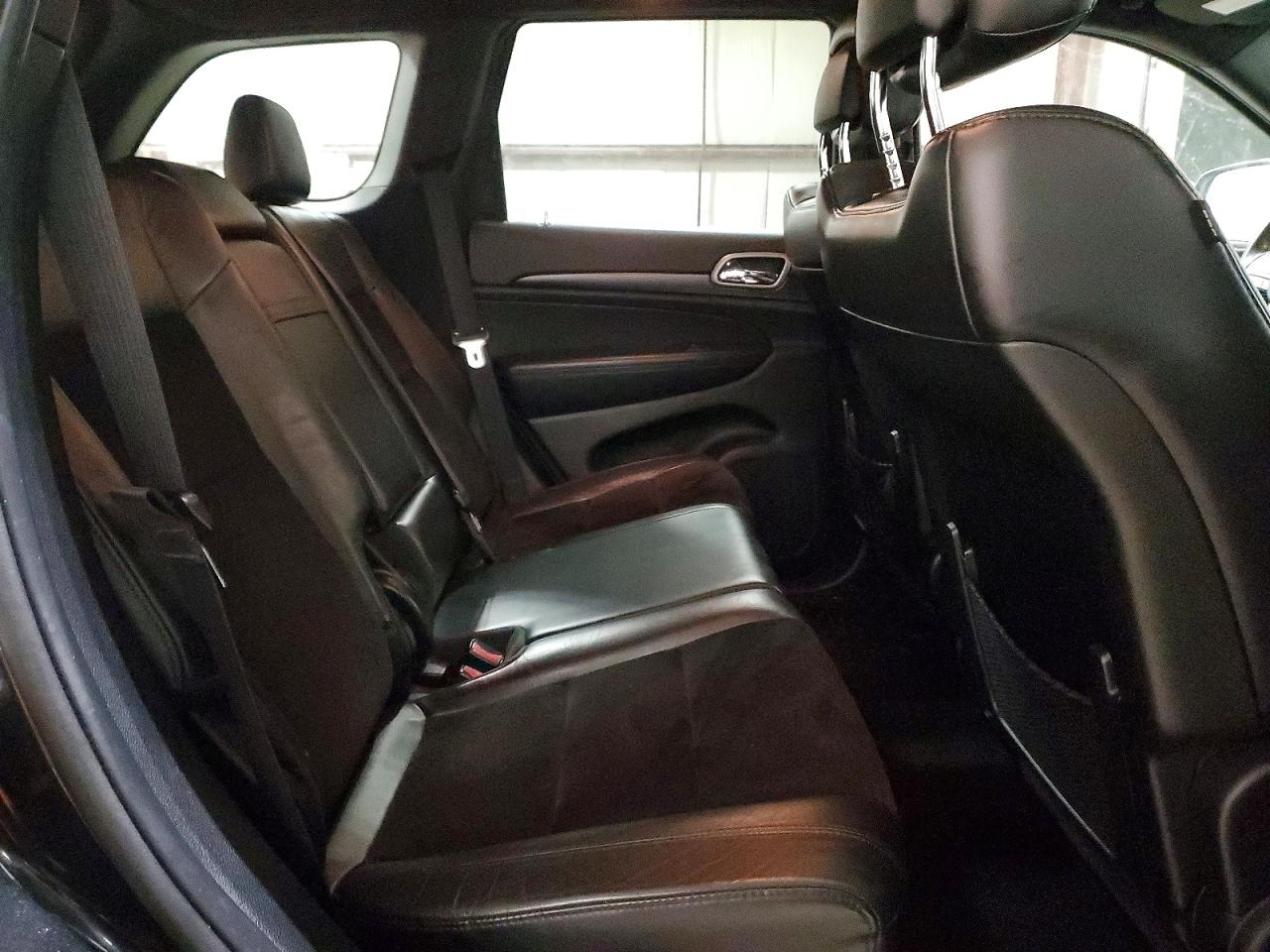 2015 Jeep Grand Cherokee Laredo Черный vin: 1C4RJFAG2FC636042