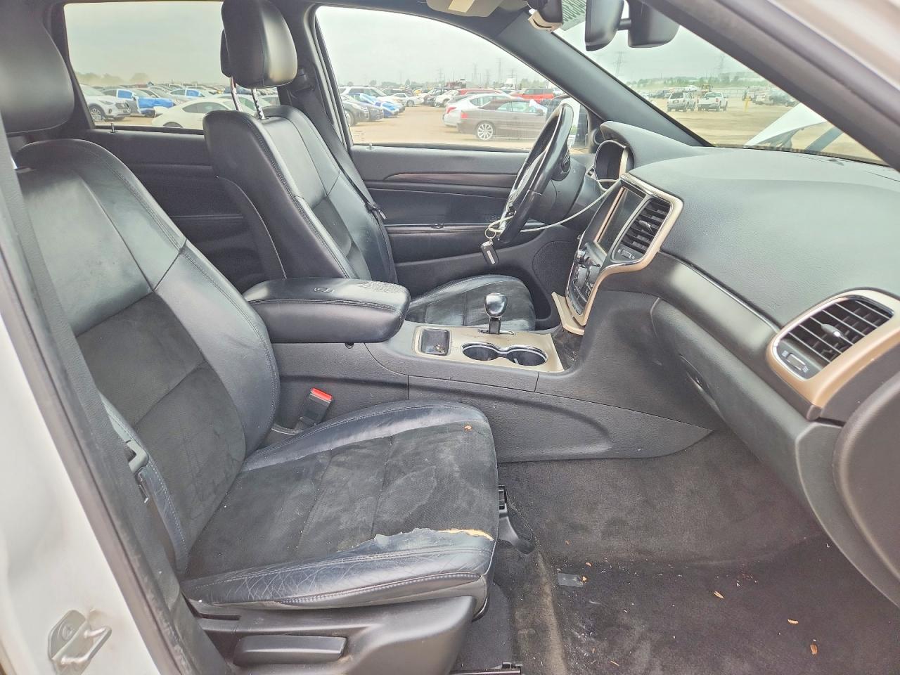 2015 Jeep Grand Cherokee Laredo White vin: 1C4RJFAG2FC637398