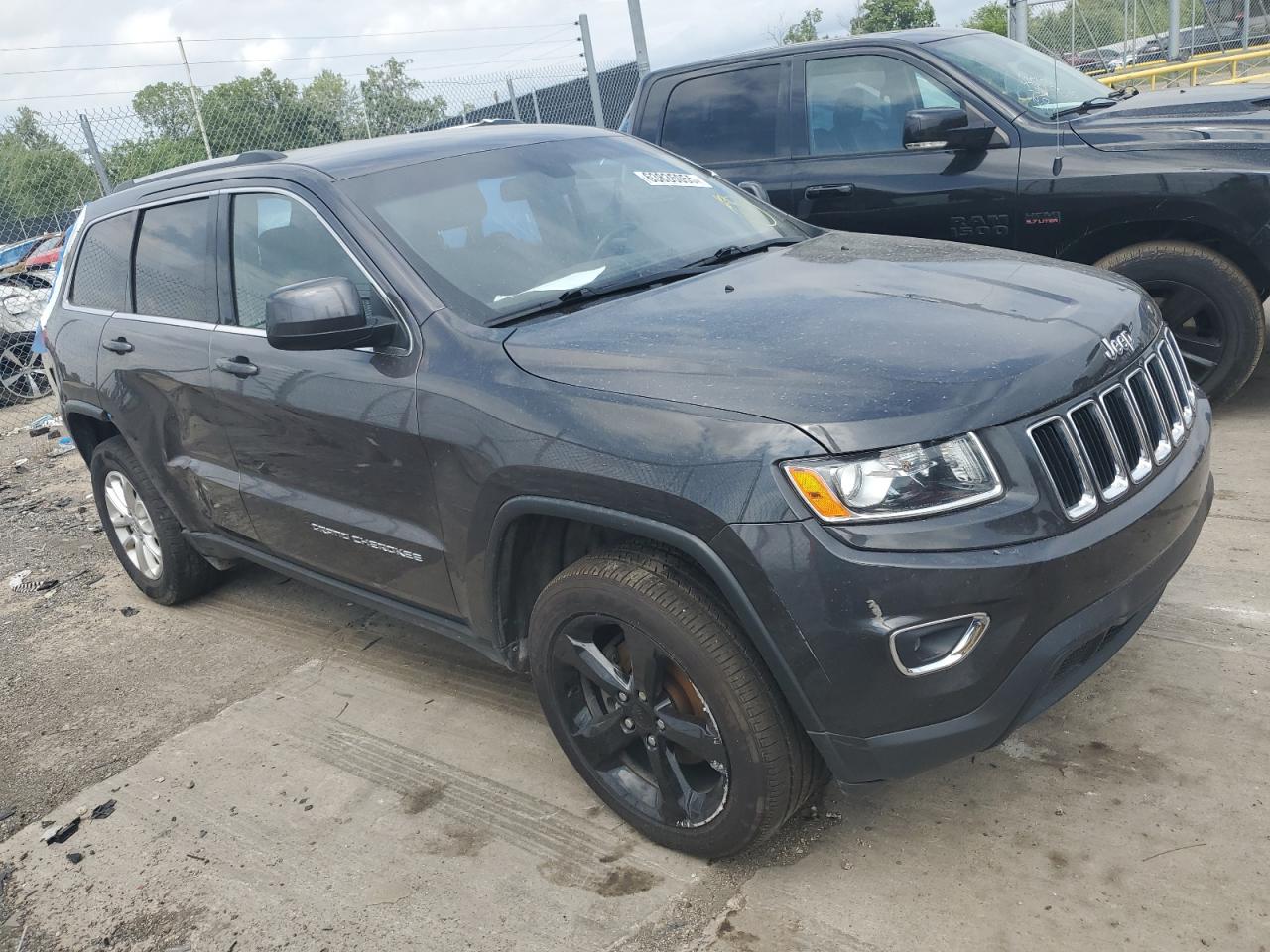 2015 Jeep Grand Cherokee Laredo Серый vin: 1C4RJFAG2FC671826