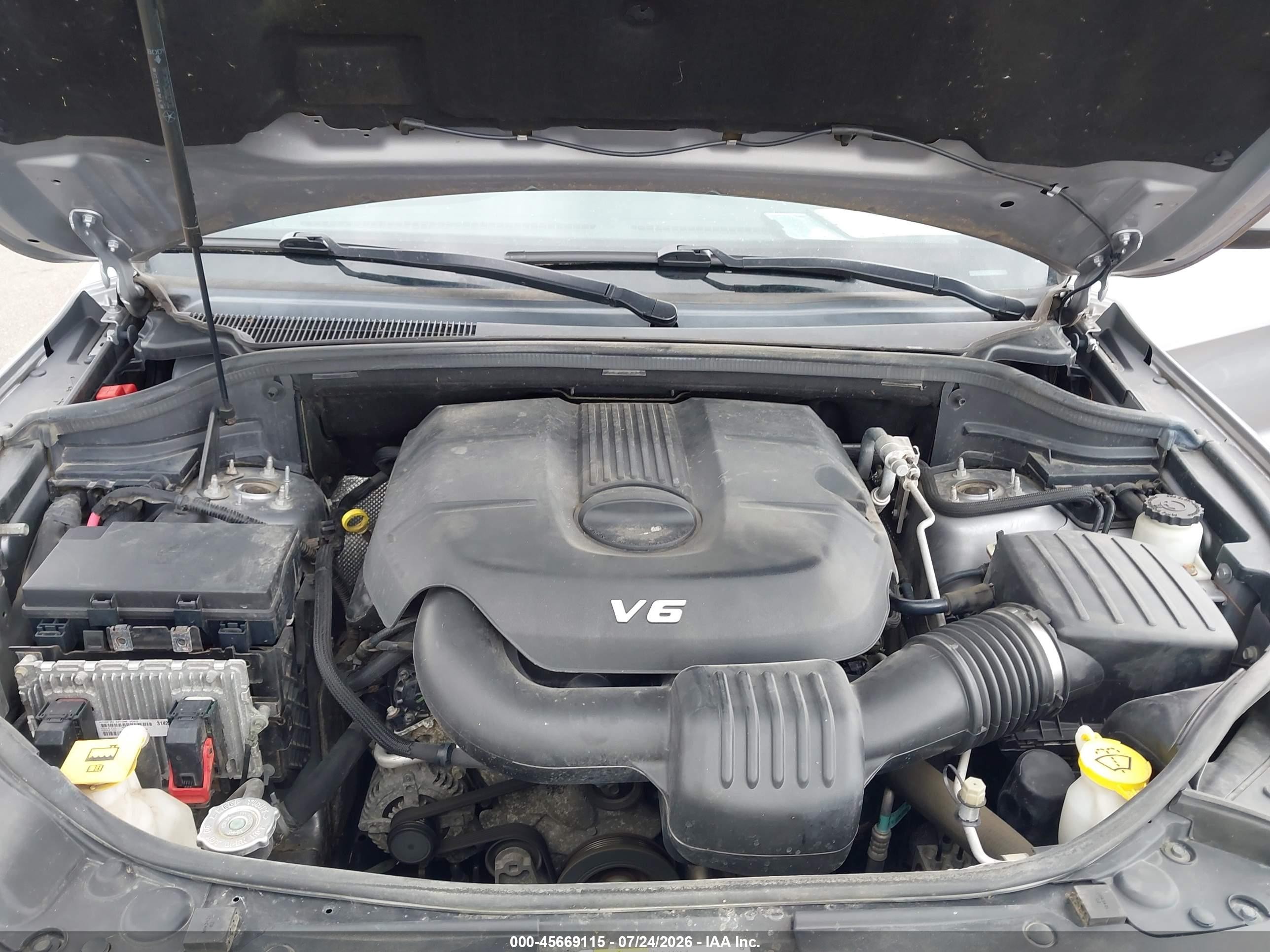 2015 Jeep Grand Cherokee Laredo Silver vin: 1C4RJFAG2FC708390