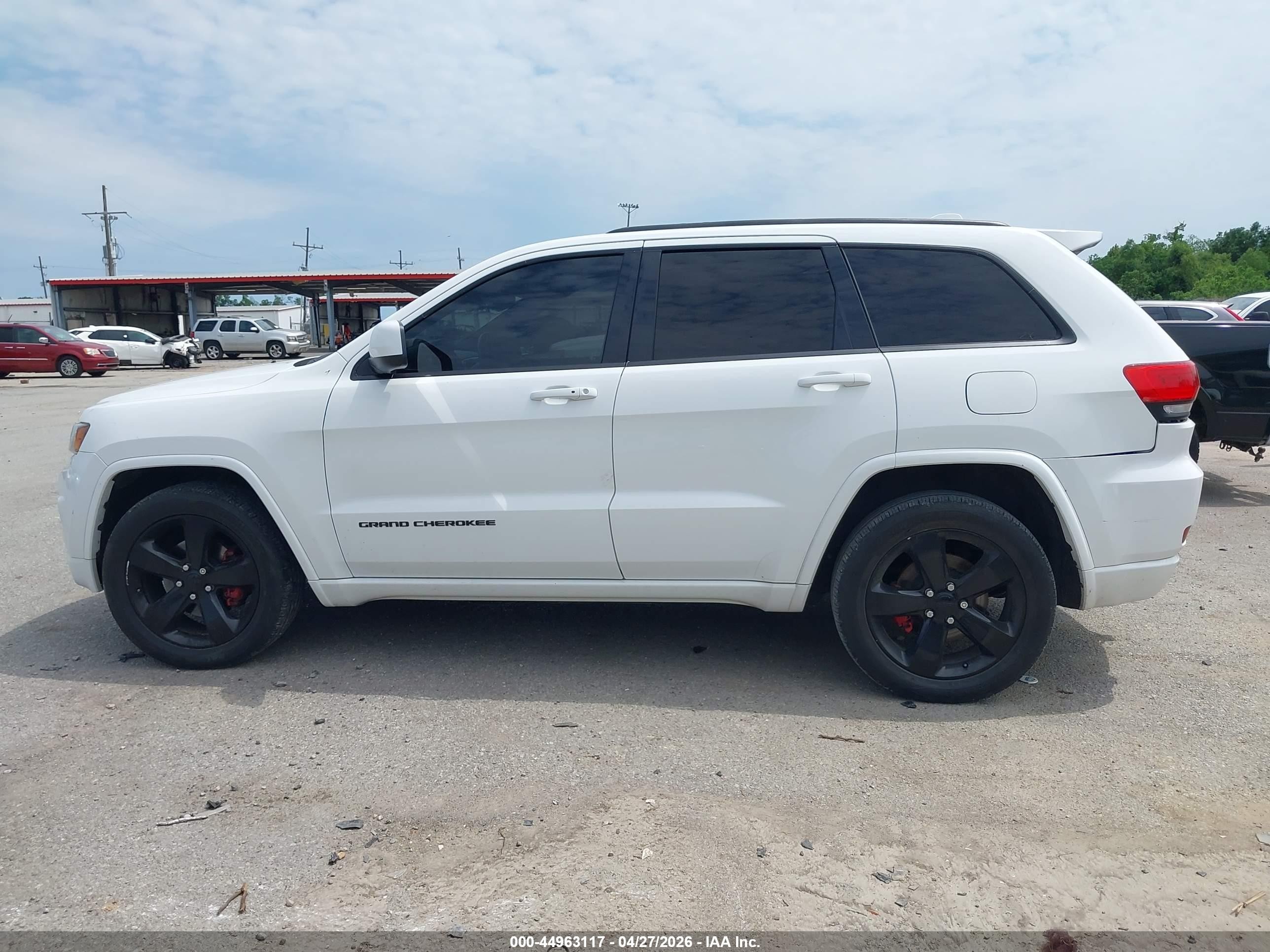 2015 Jeep Grand Cherokee Altitude White vin: 1C4RJFAG2FC720913