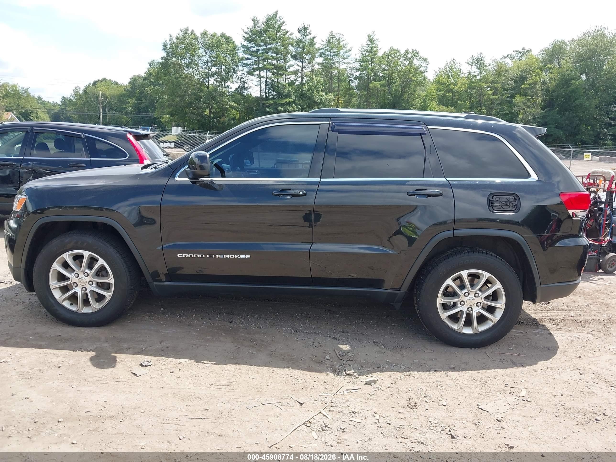 2015 Jeep Grand Cherokee Laredo Black vin: 1C4RJFAG2FC738294