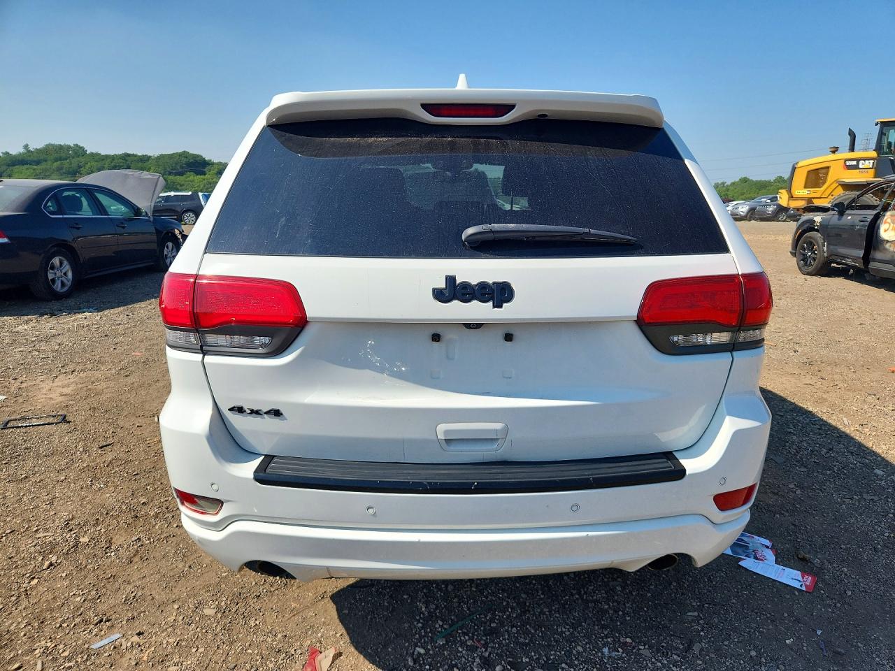 2015 Jeep Grand Cherokee Laredo White vin: 1C4RJFAG2FC748050