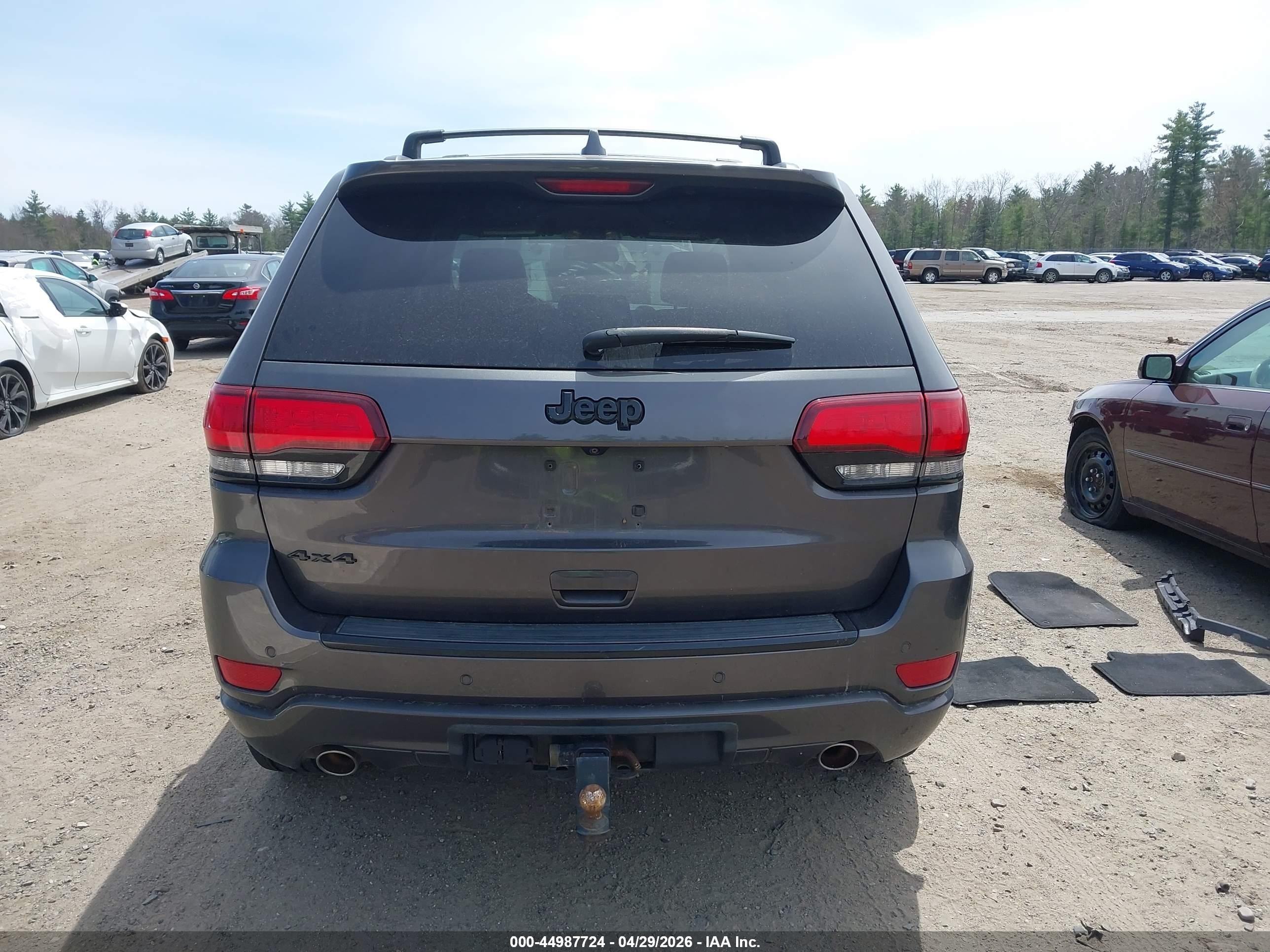 2015 Jeep Grand Cherokee Altitude Gray vin: 1C4RJFAG2FC858855