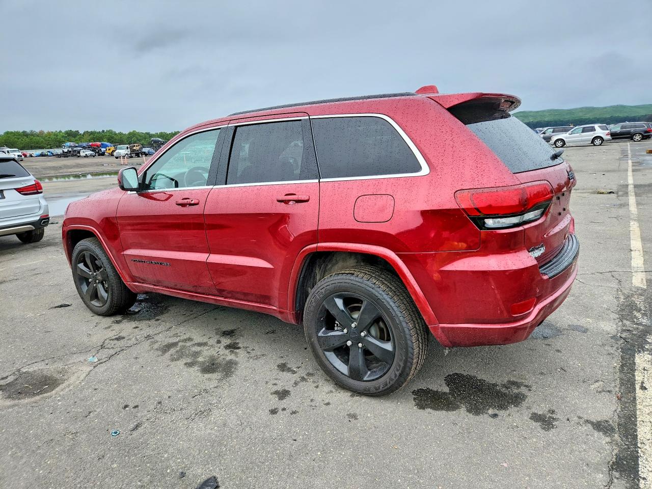 2015 Jeep Grand Cherokee Laredo Красный vin: 1C4RJFAG2FC919072