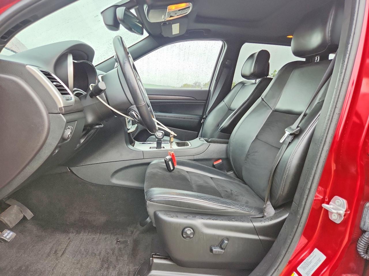 2015 Jeep Grand Cherokee Laredo Красный vin: 1C4RJFAG2FC919072