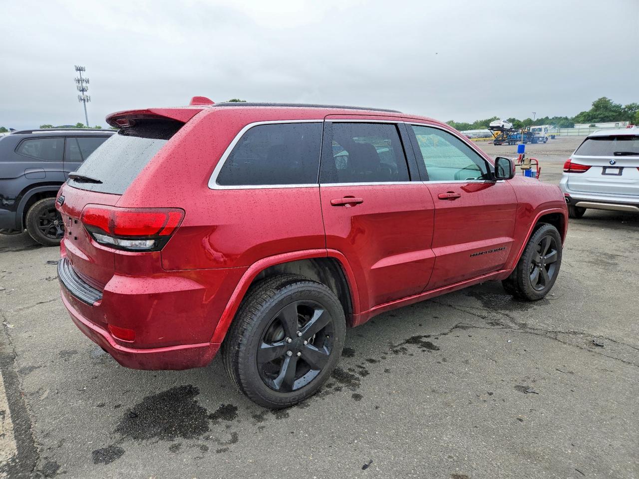 2015 Jeep Grand Cherokee Laredo Красный vin: 1C4RJFAG2FC919072