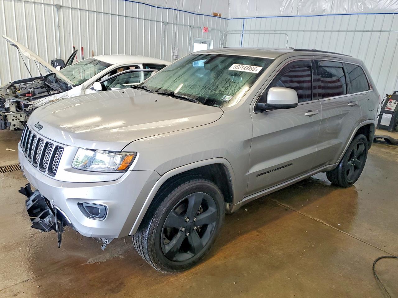 2015 Jeep Grand Cherokee Laredo Gray vin: 1C4RJFAG2FC924868